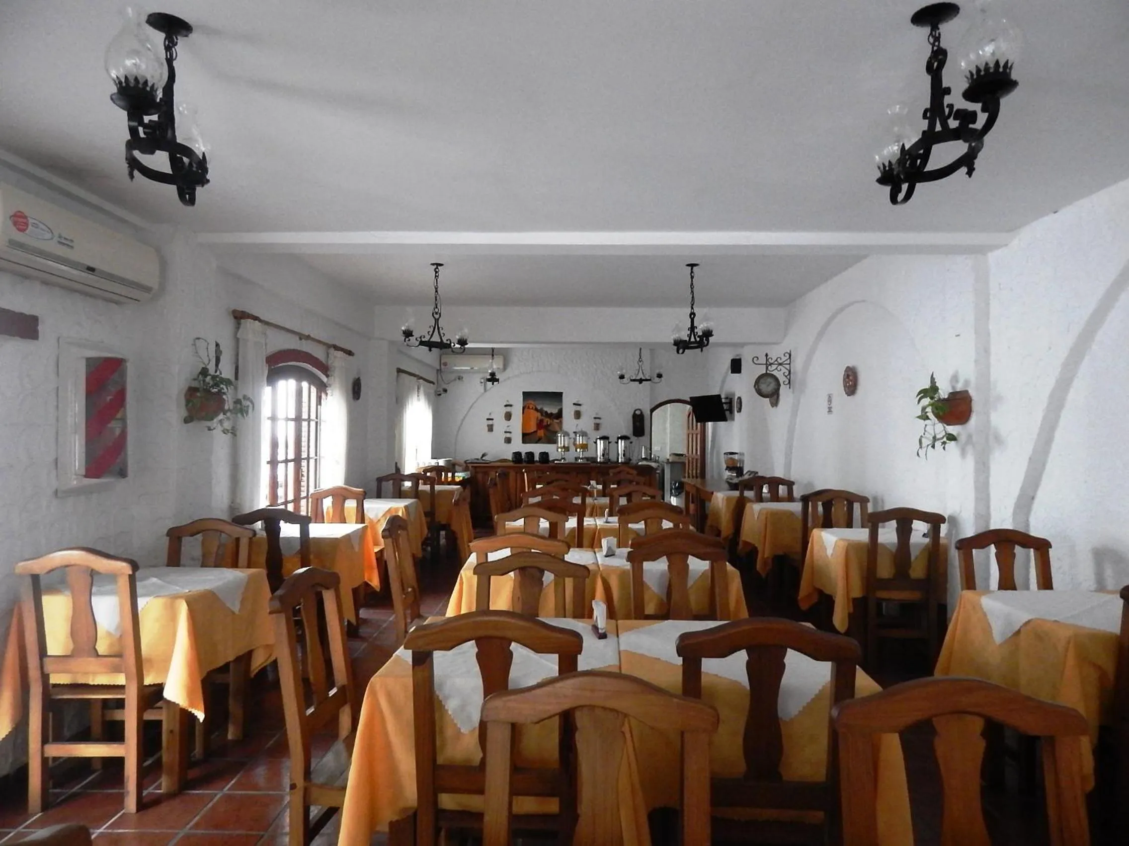 Day in Hotel Colonial