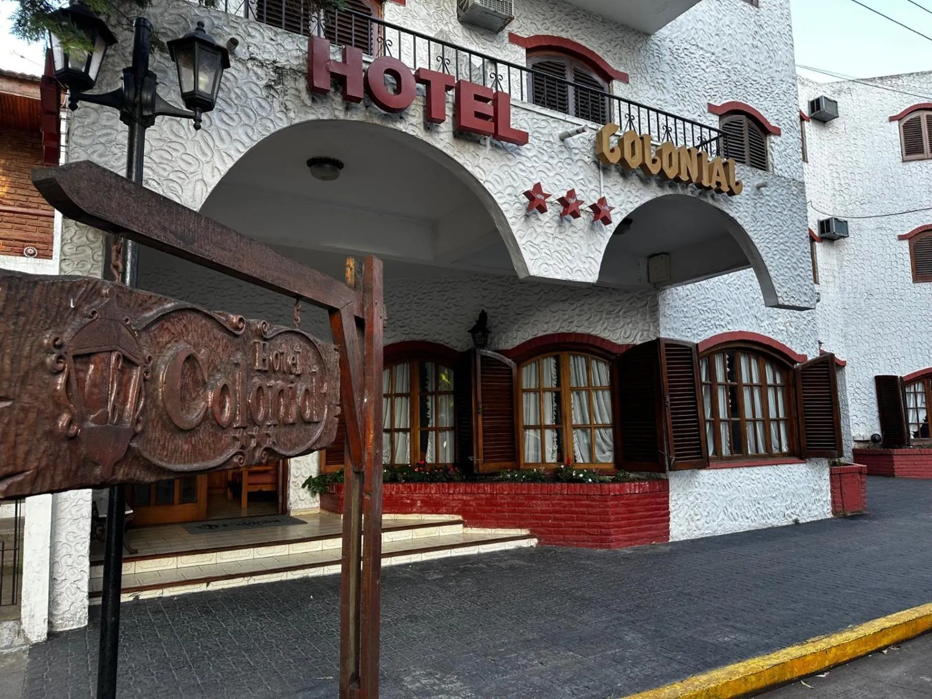 Property building in Hotel Colonial