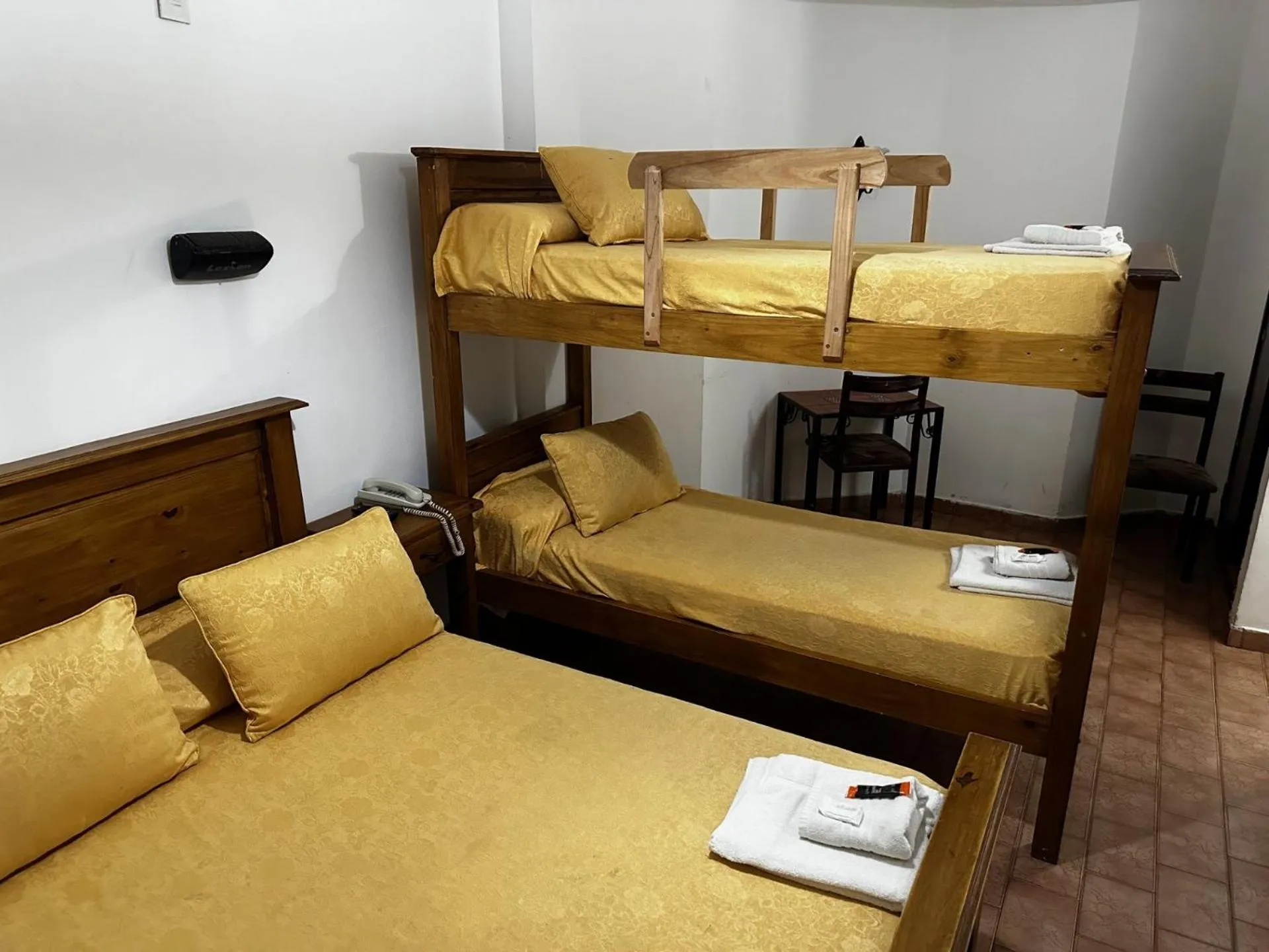 Bedroom, Bed in Hotel Colonial