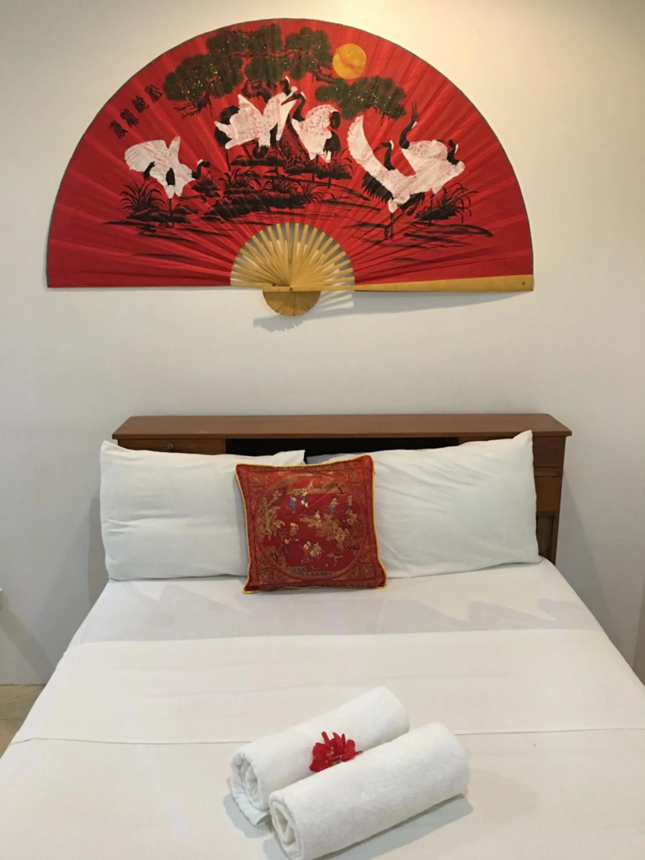 Bed in Tagimoucia House Hotel