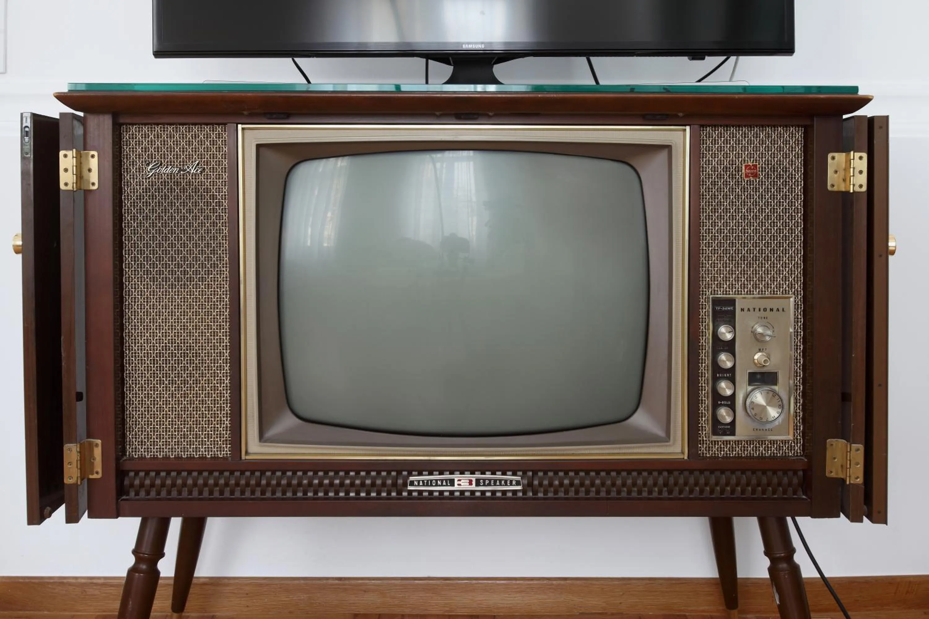 TV and multimedia in Live in Athens, THISEIO Historic House