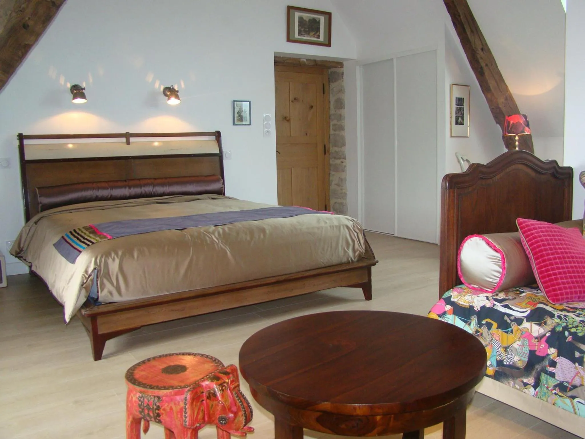 Bed in Manoir de la Ville Marie