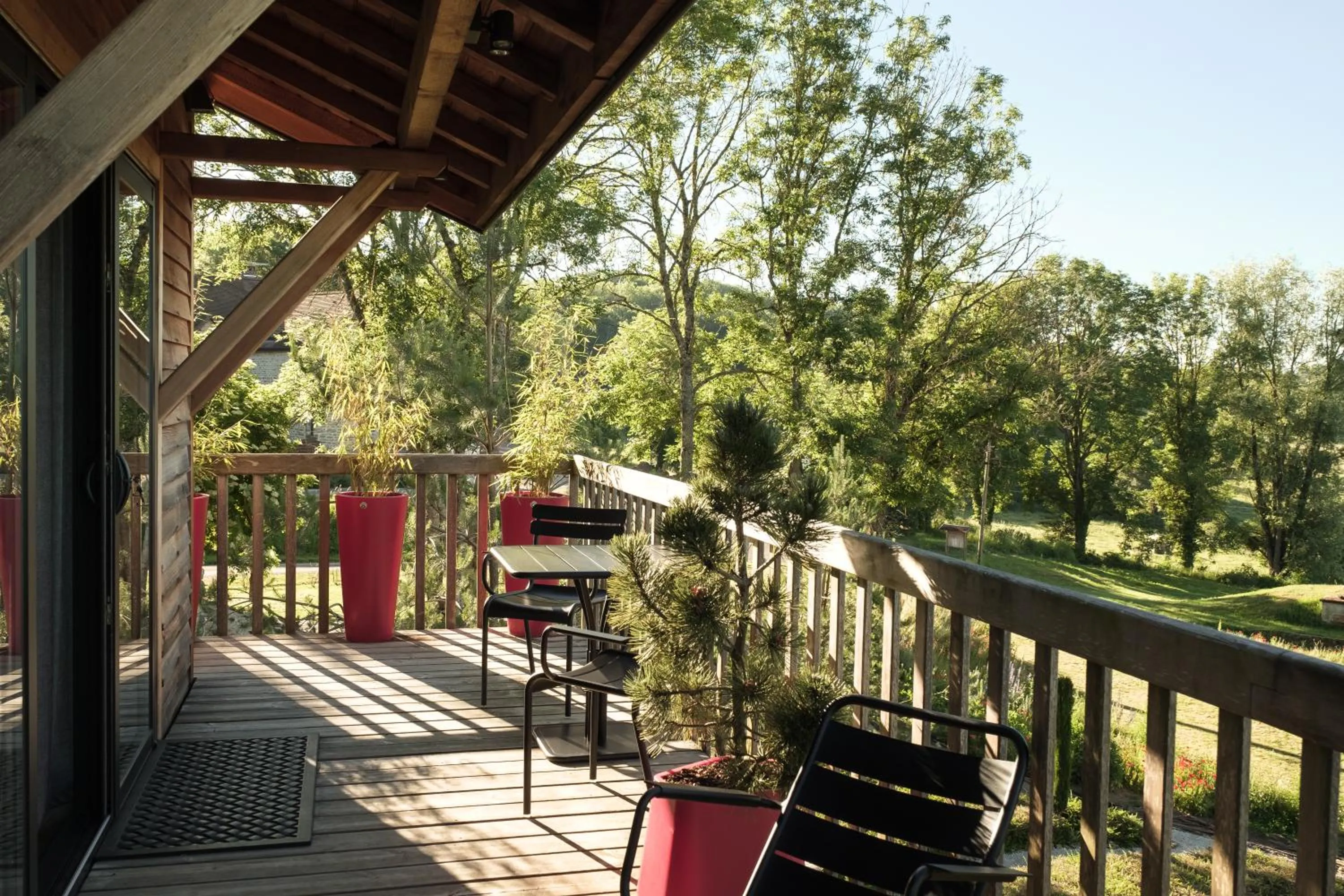 Balcony/Terrace in Le Domaine des Prés Verts Suites & Chambres avec Jacuzzi Privatif