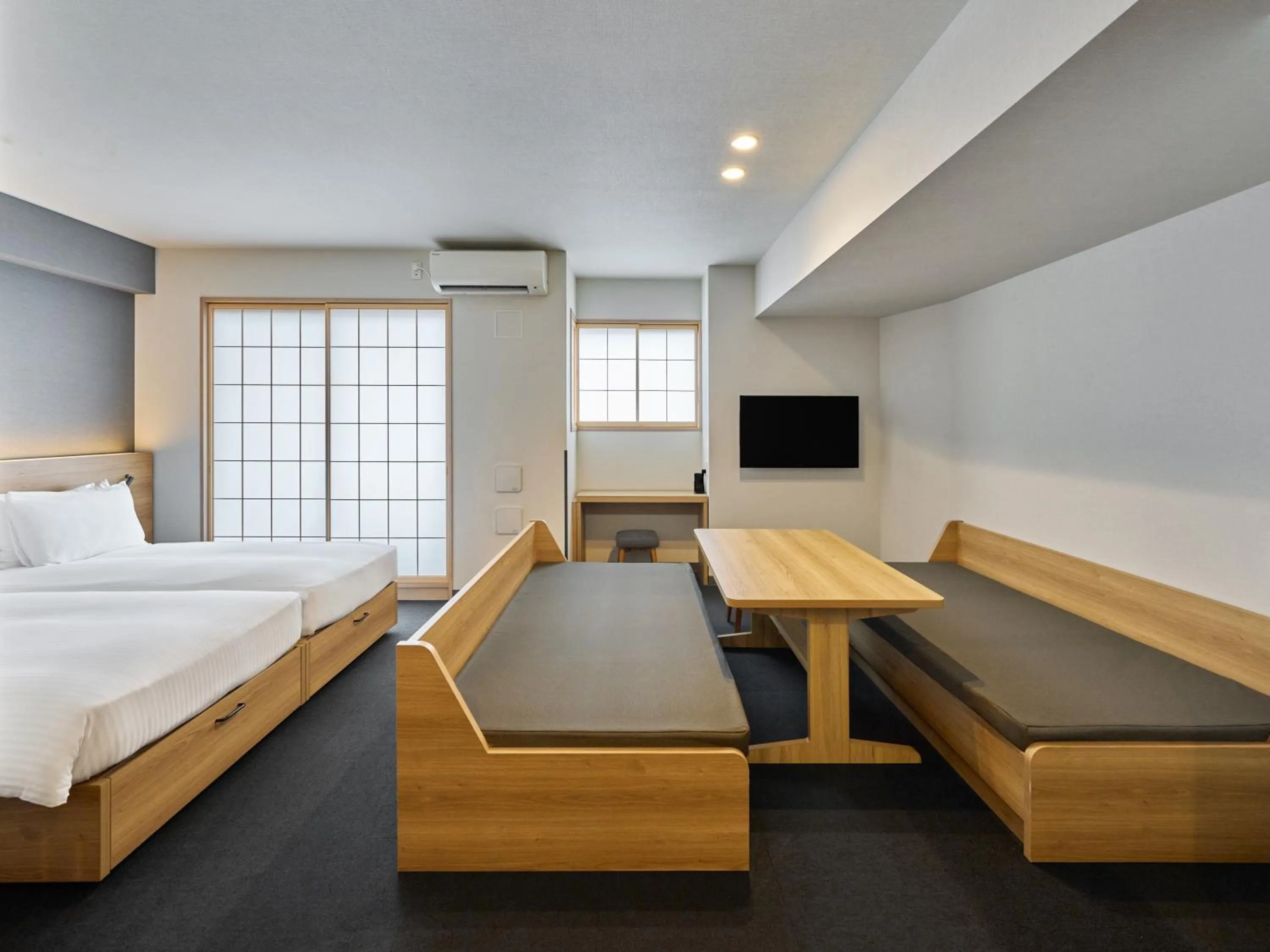 Photo of the whole room, Bed in MIMARU Tokyo Ueno Inaricho