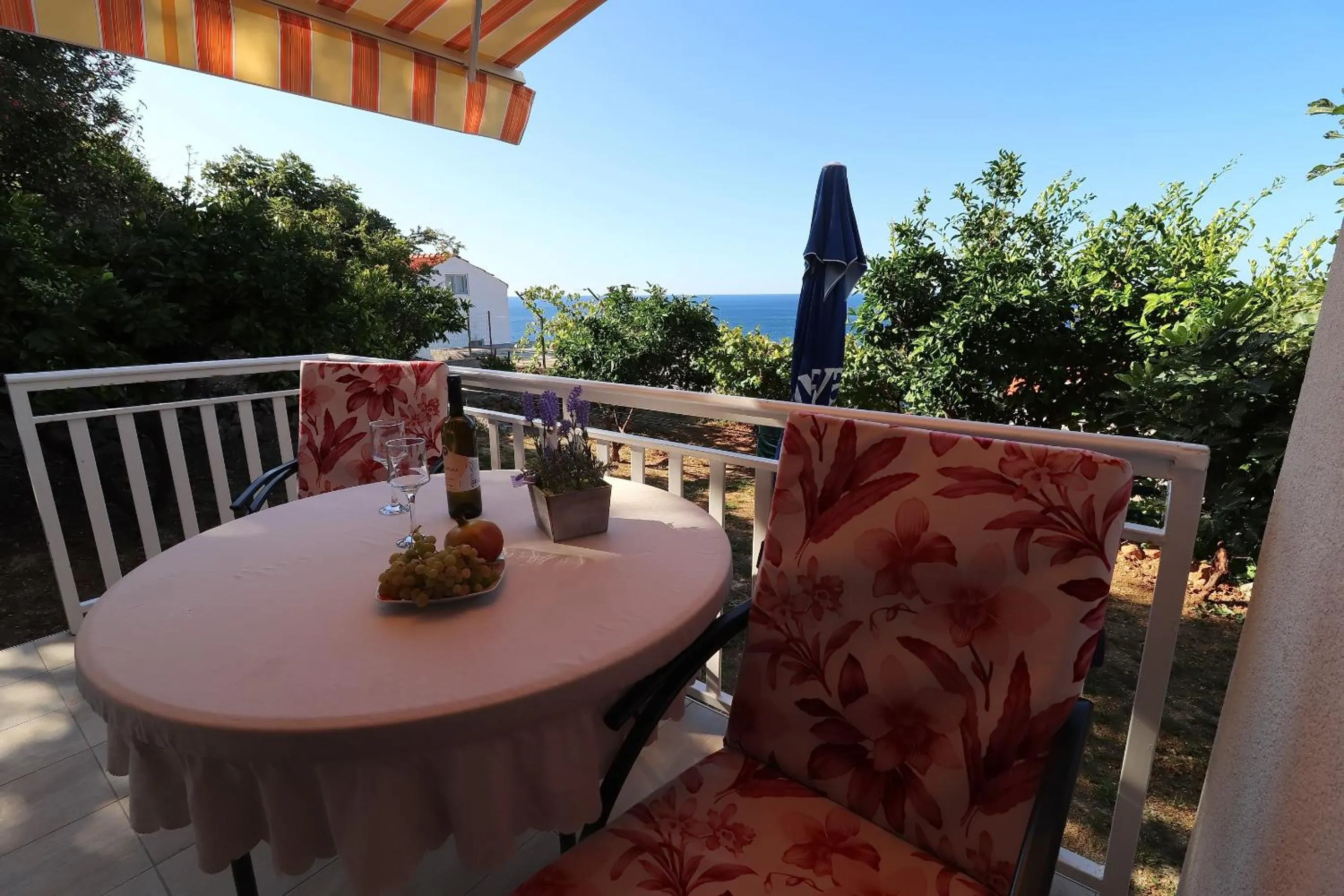 Balcony/Terrace in Seaside Apartments Hrkać