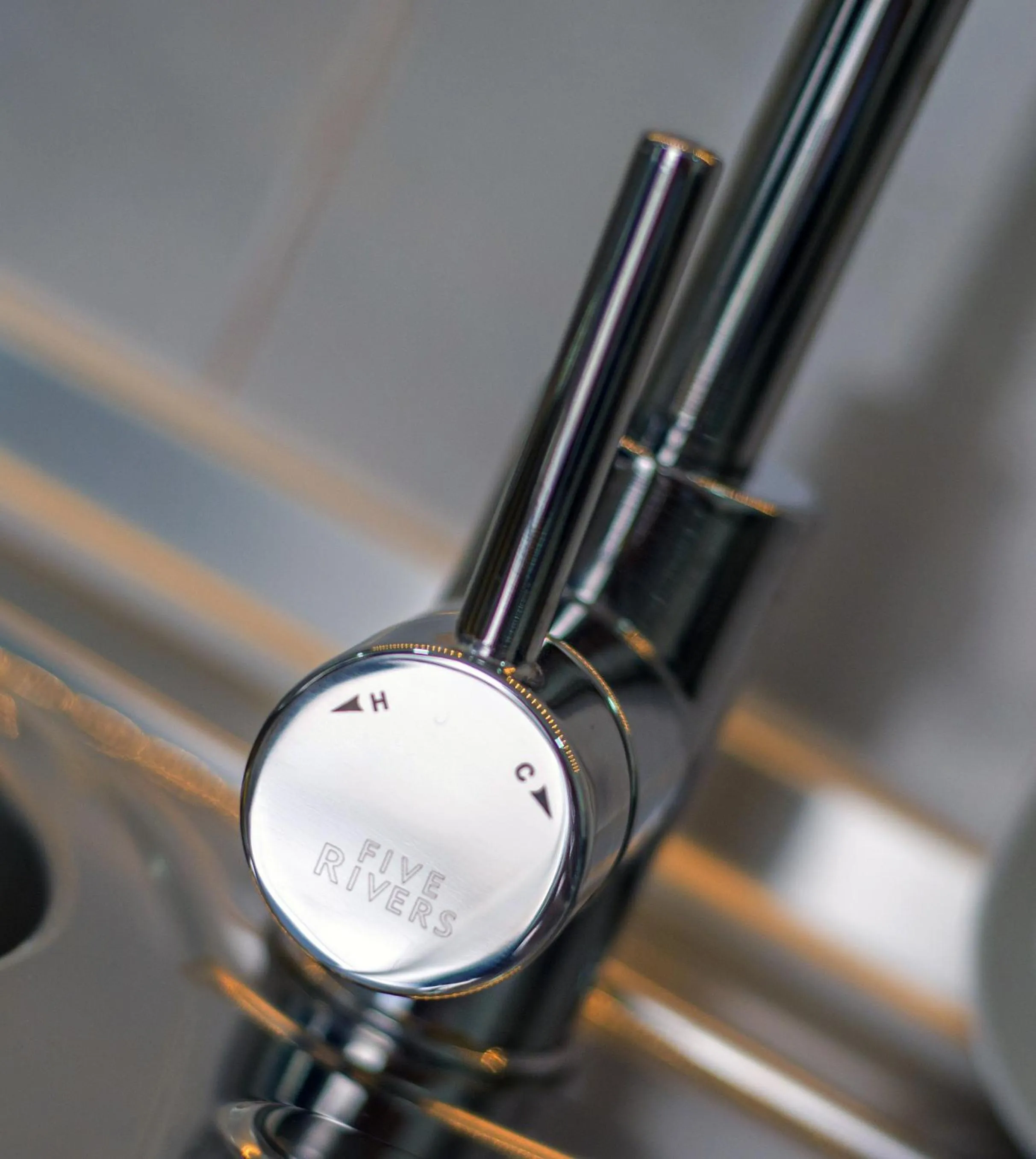 Kitchen or kitchenette in Five Rivers Rooms