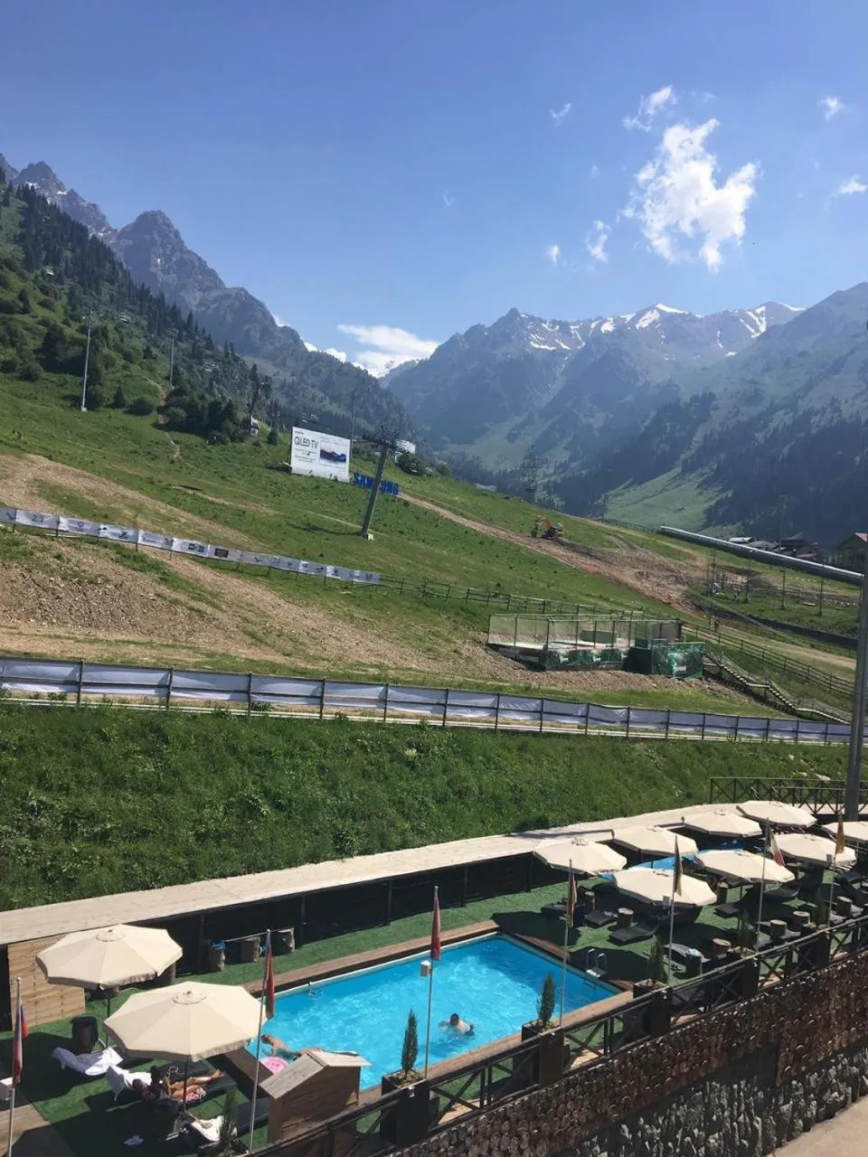 Swimming pool in Shymbulak Resort Hotel