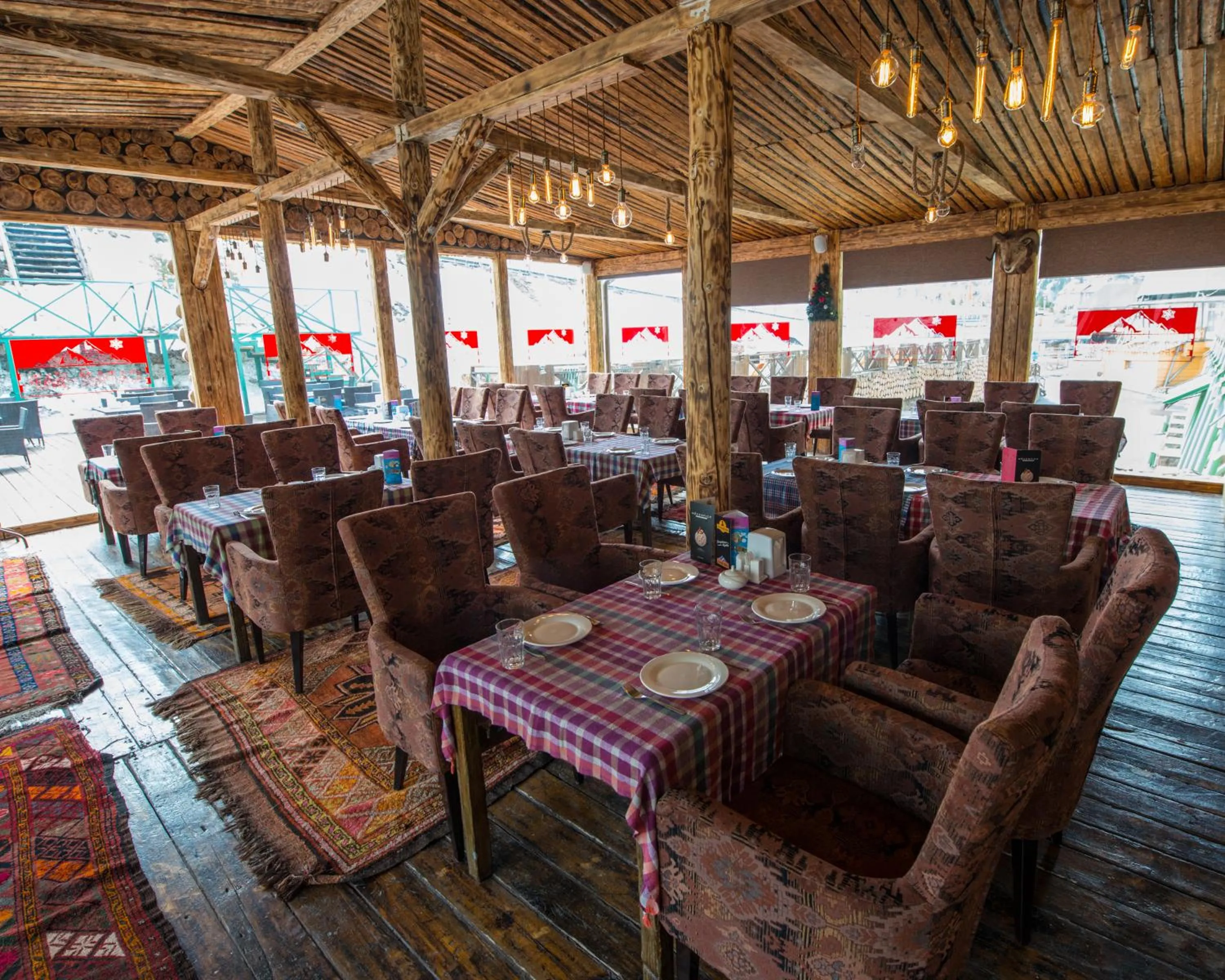 Restaurant/places to eat in Shymbulak Resort Hotel