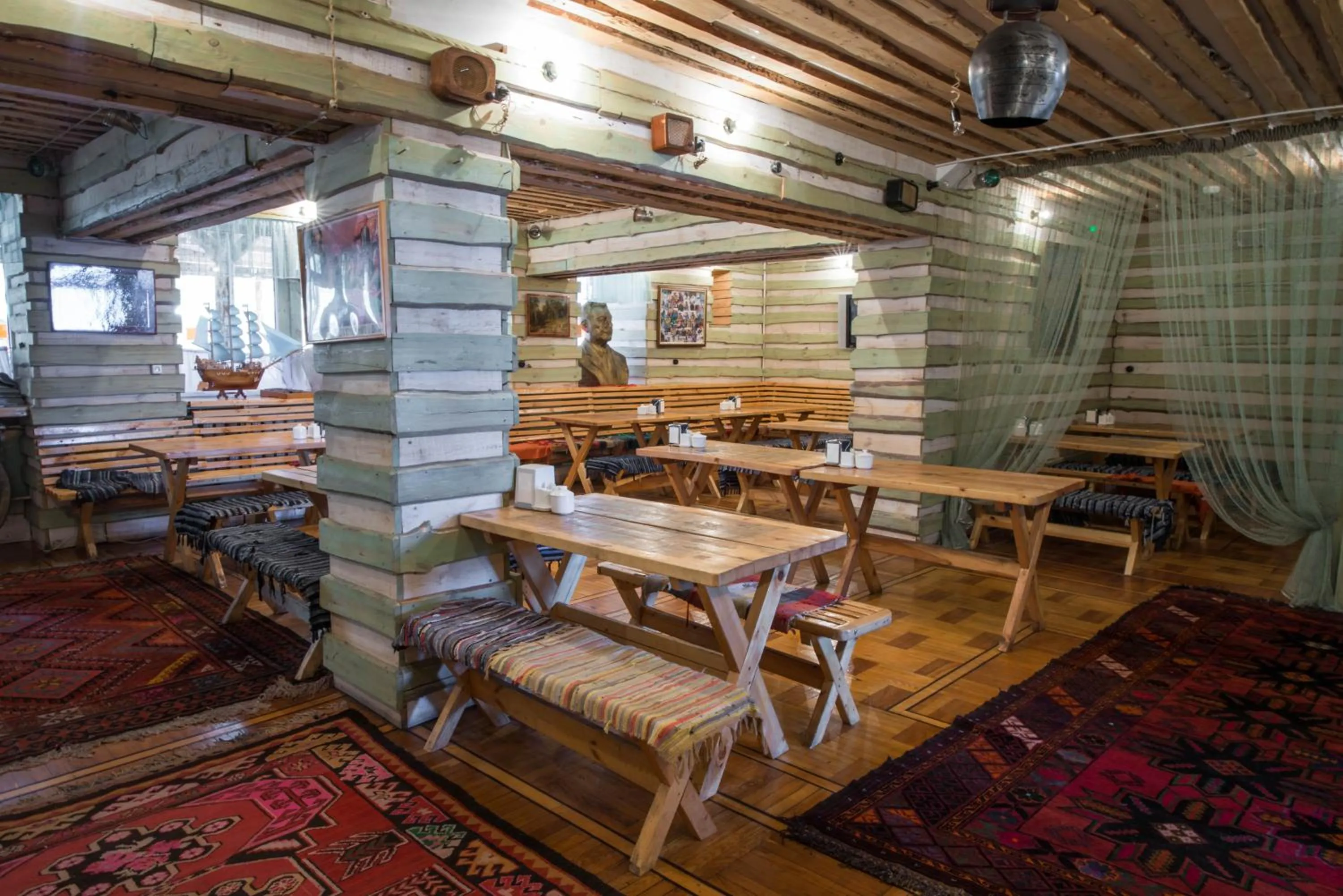 Restaurant/places to eat in Shymbulak Resort Hotel