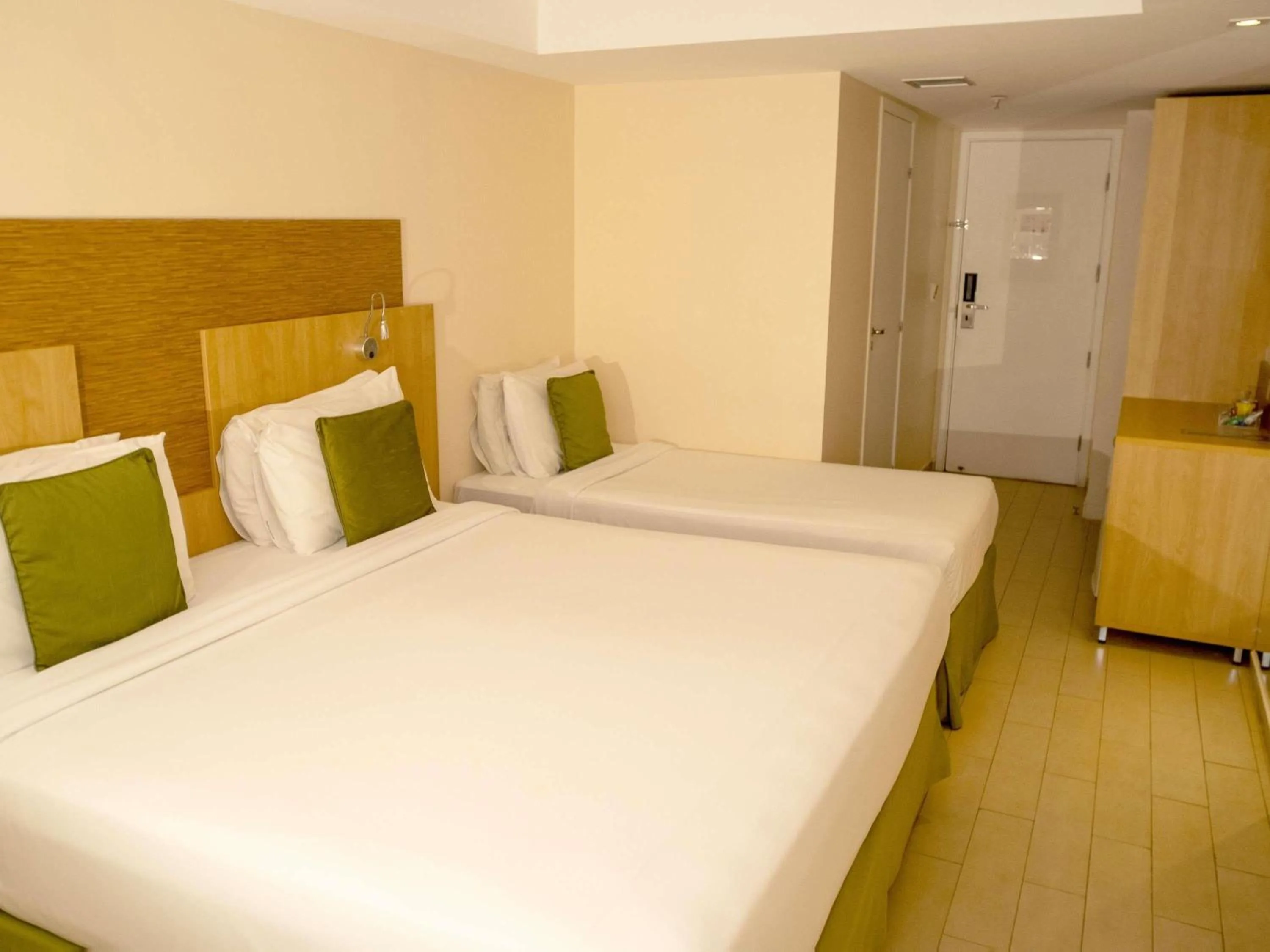 Bedroom, Bed in Mercure Maceio Pajuçara