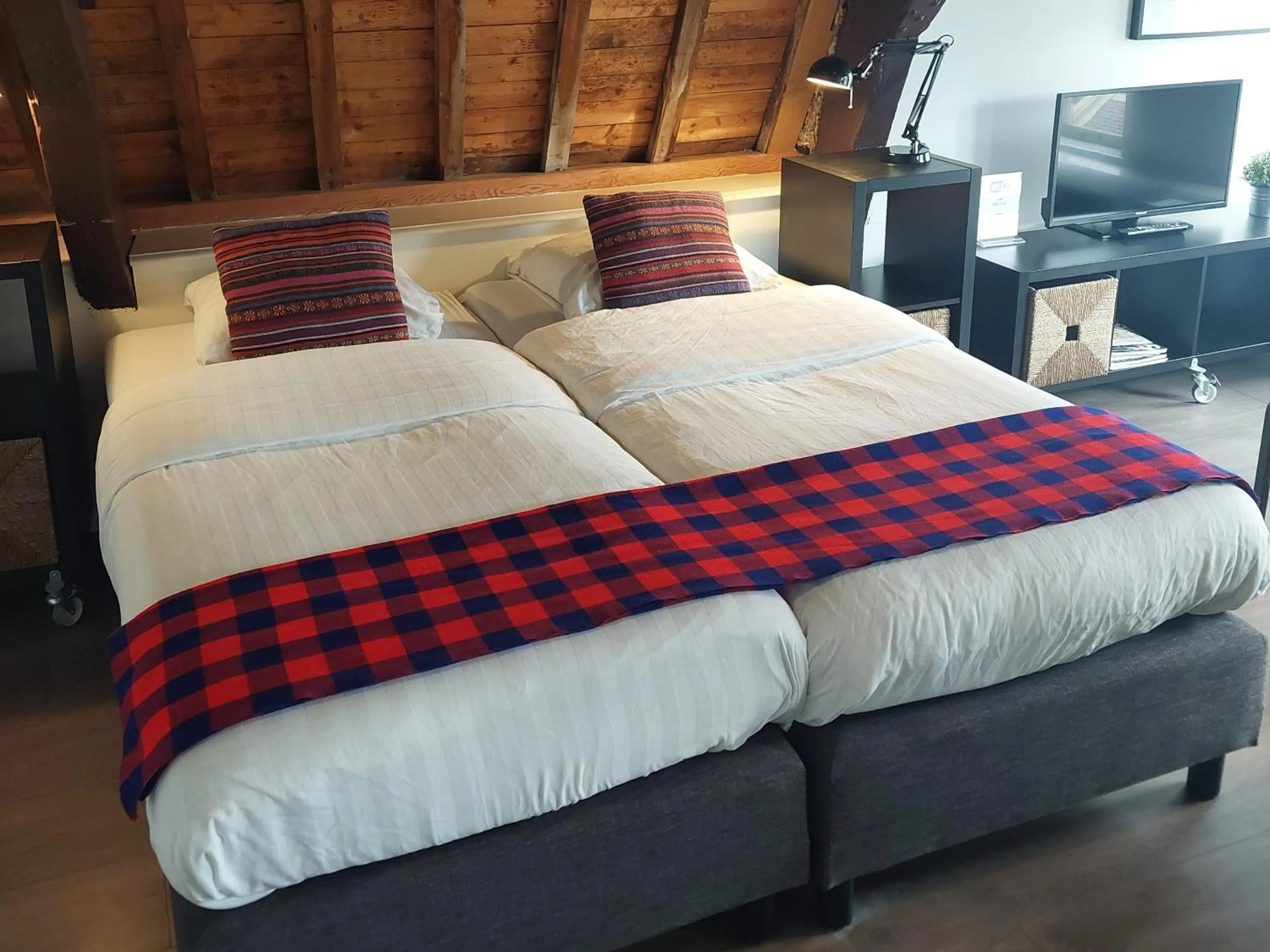 Bed in B&B Museumkwartier Schiedam