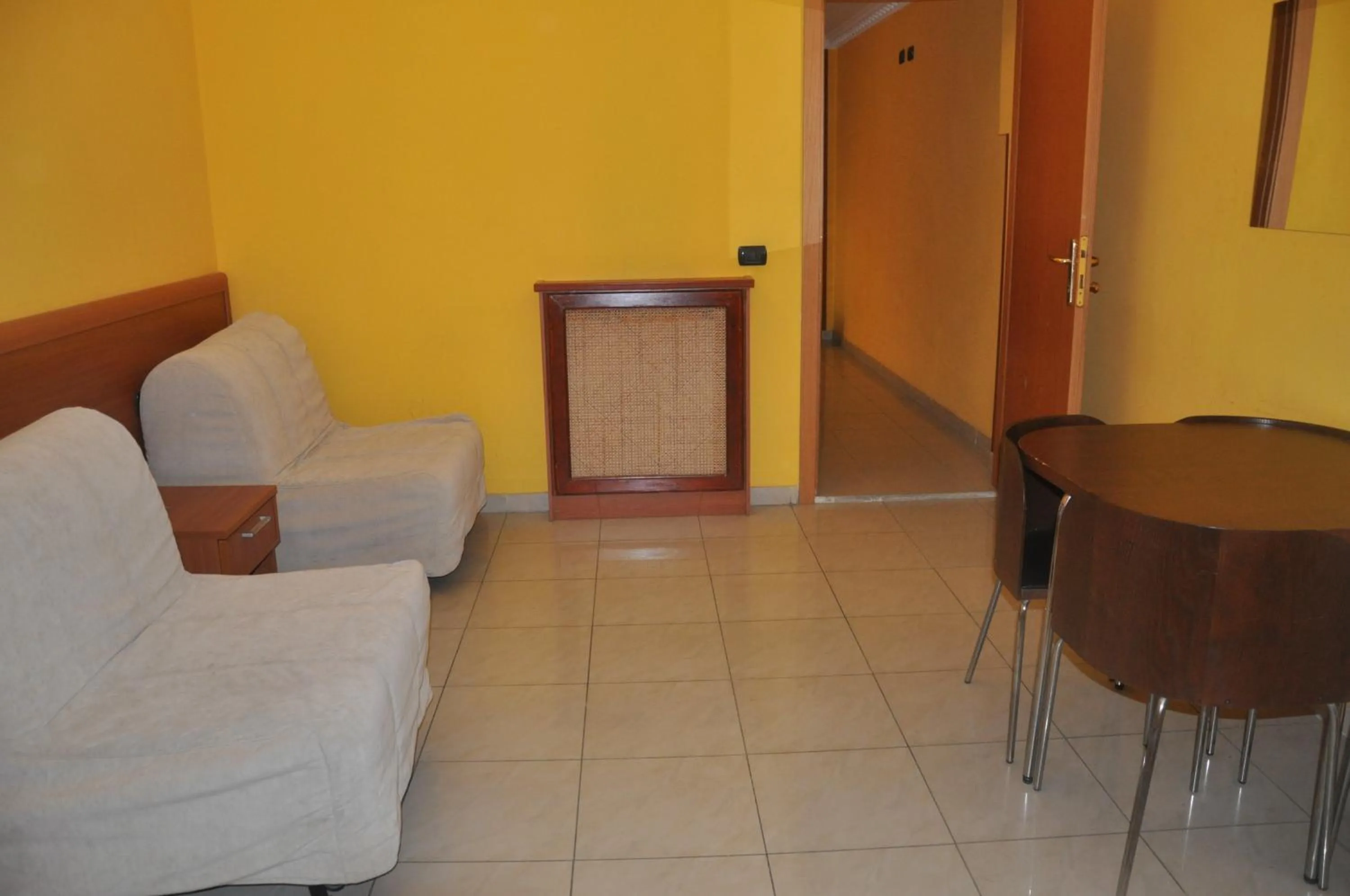 Seating area in Hotel Beauty