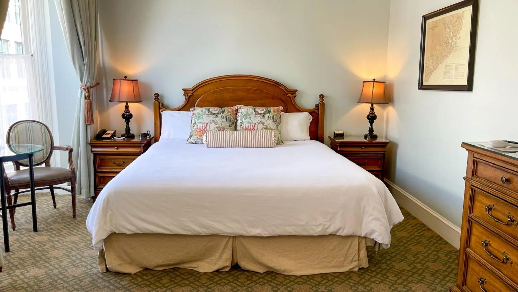 Bed in Fulton Lane Inn