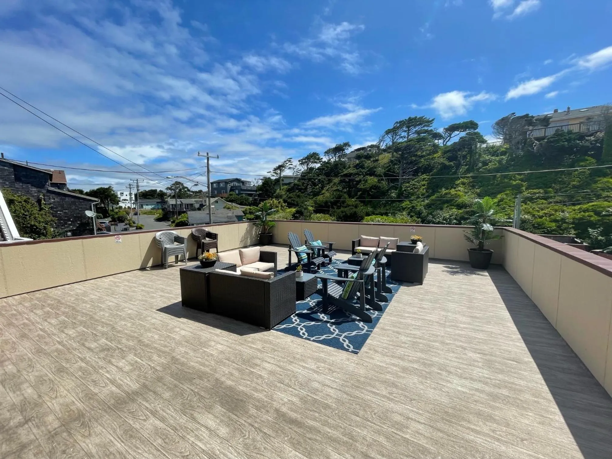 Patio in Sailor Jack Oceanfront Motel