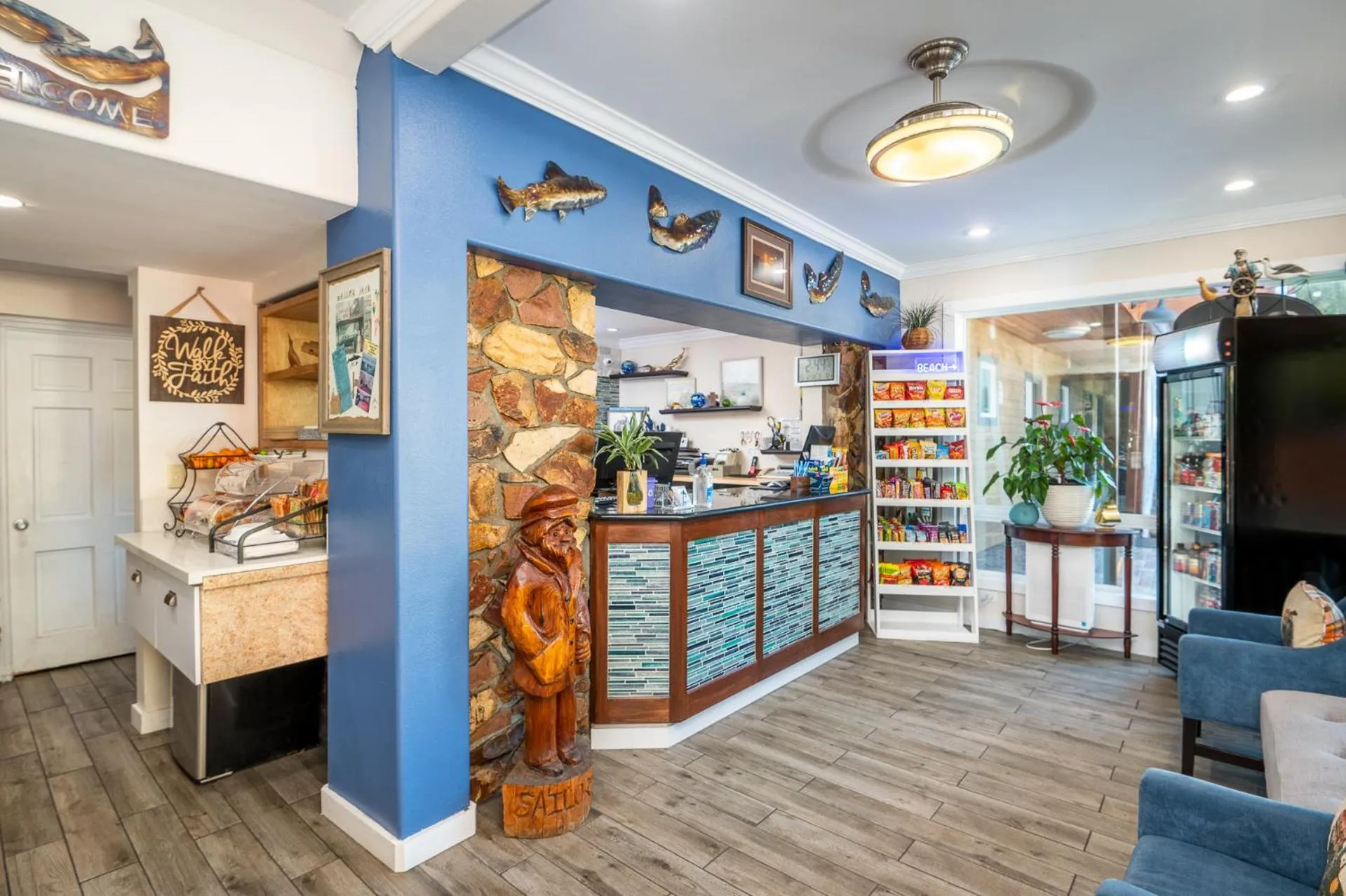 Property building in Sailor Jack Oceanfront Motel