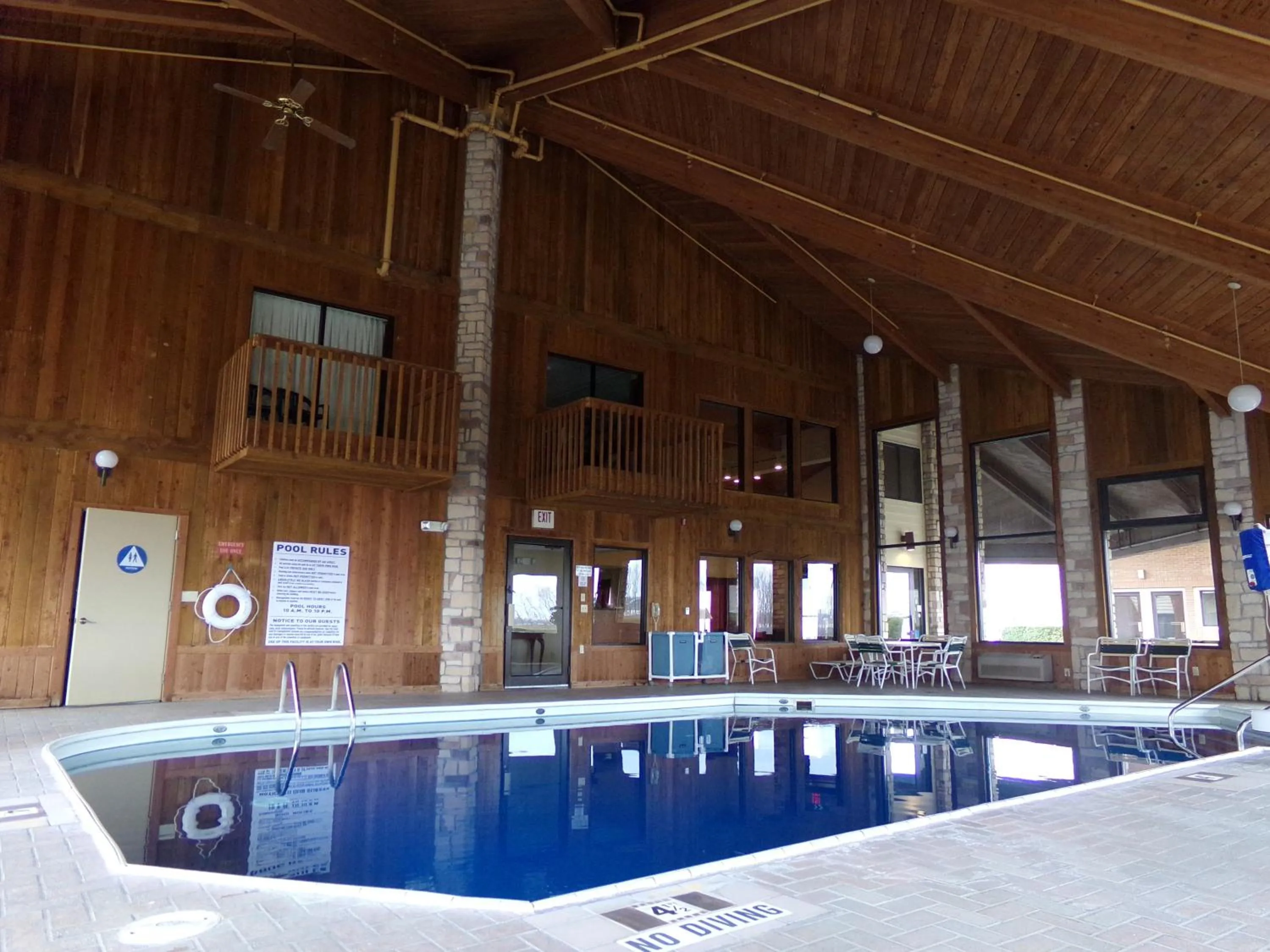 Swimming Pool in Baymont by Wyndham Metropolis