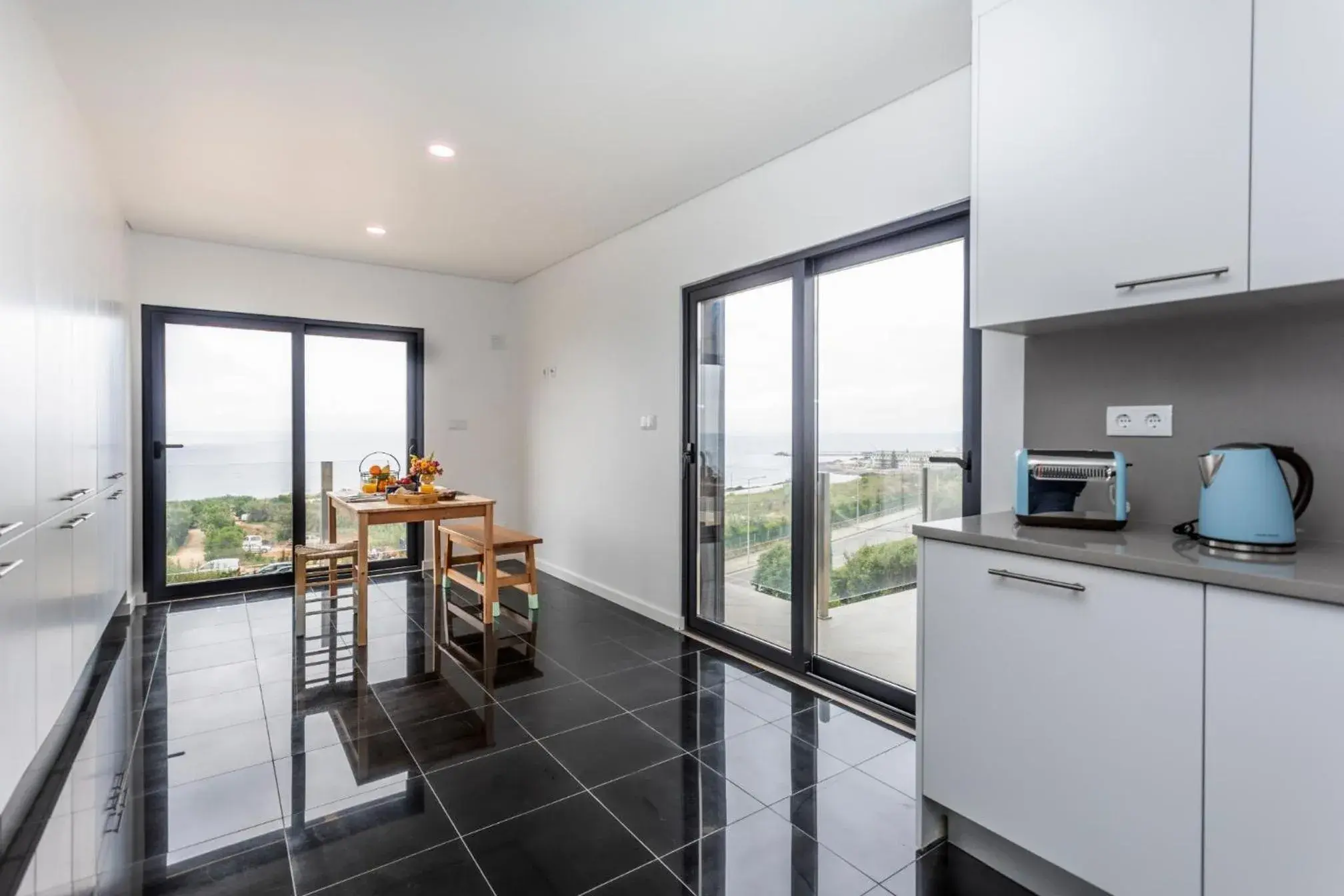 Superior Three-Bedroom Apartment in You and the sea Superior Three-Bedroom Apartment in You and the sea