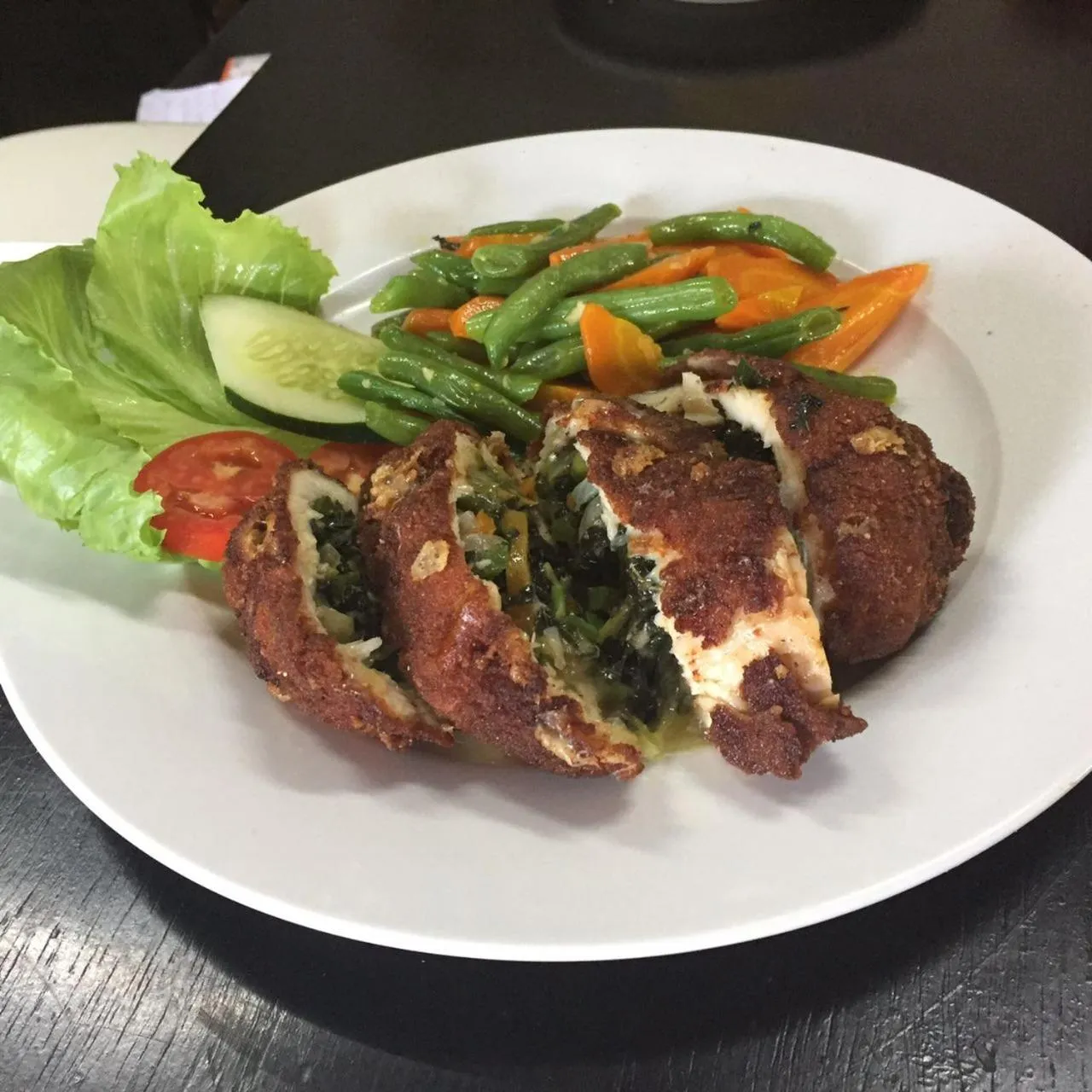 Restaurant/places to eat in Secret Cabins at Firefly Beach Cottage