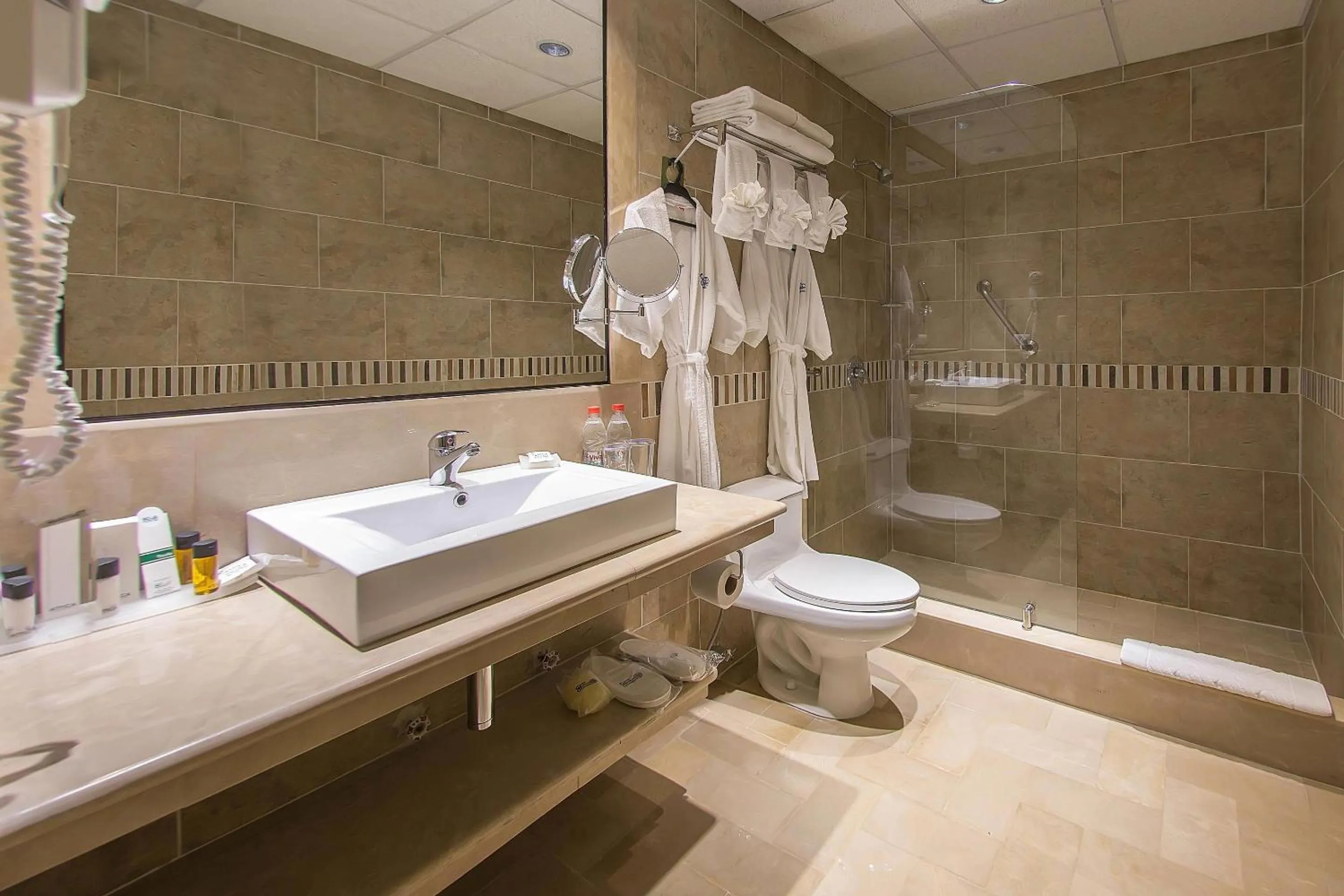 Bedroom in Grand Hotel Guayaquil, an Ascend Collection Hotel