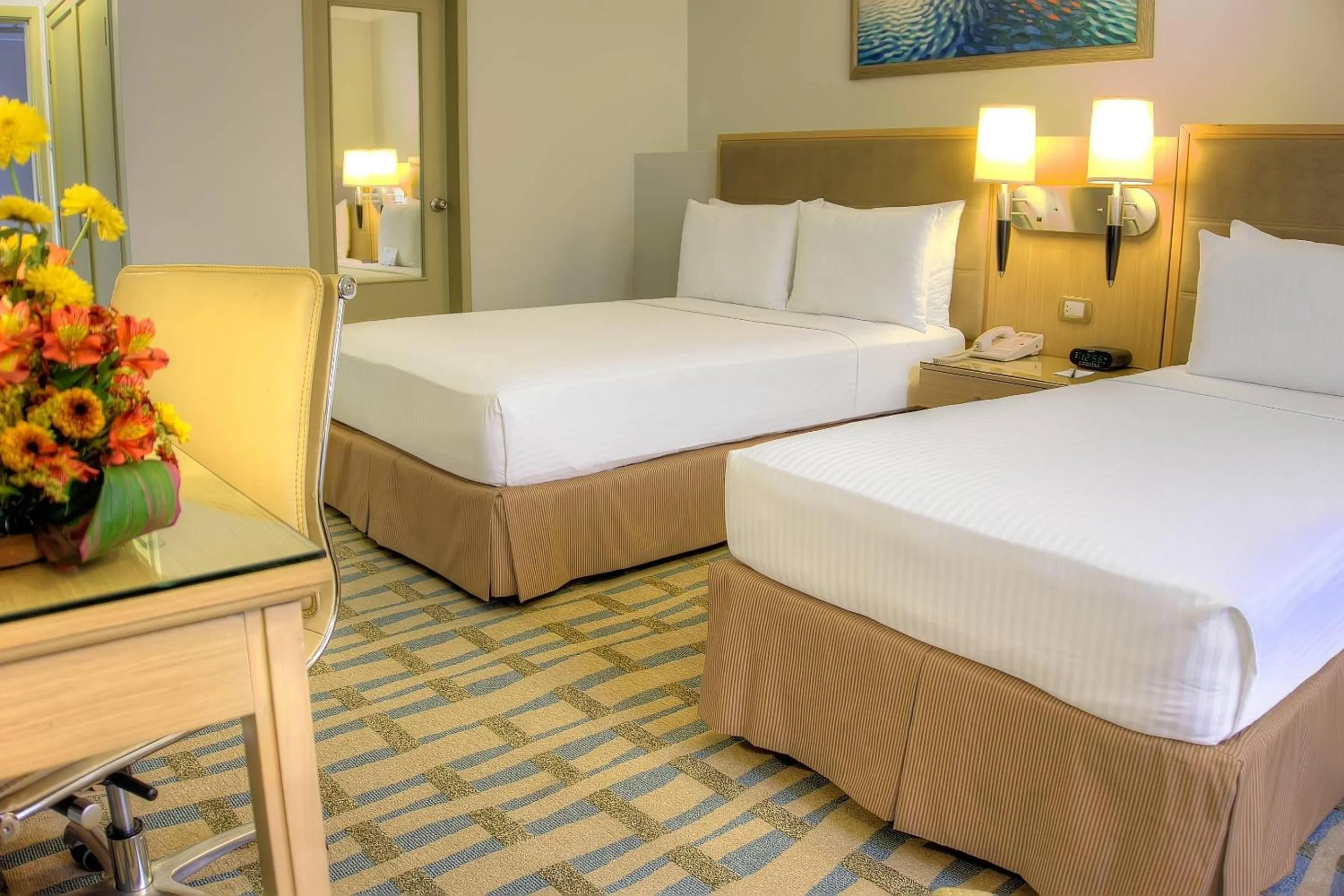 Bedroom, Bed in Grand Hotel Guayaquil, an Ascend Collection Hotel