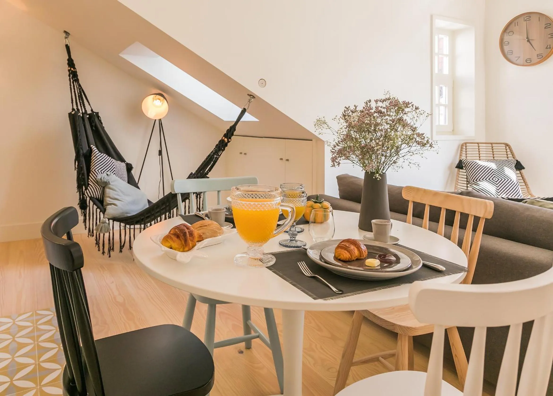 Communal lounge/ TV room in Almaria - Officina Real Apartments | Chiado