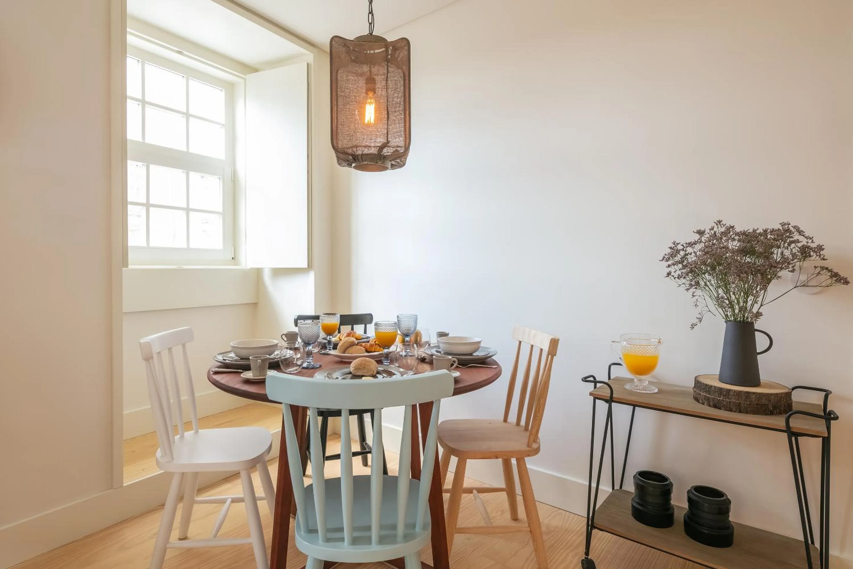 Dining area in Almaria - Officina Real Apartments | Chiado
