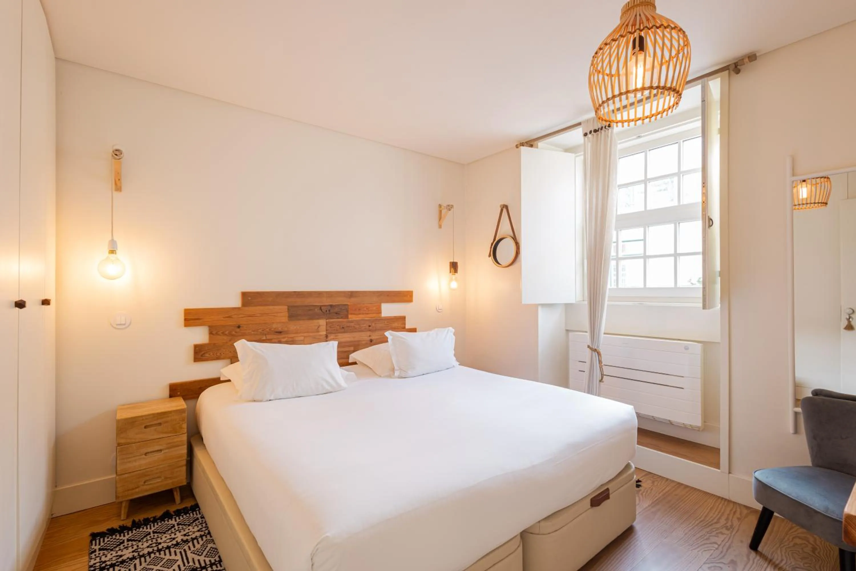 Bedroom, Bed in Almaria - Officina Real Apartments | Chiado