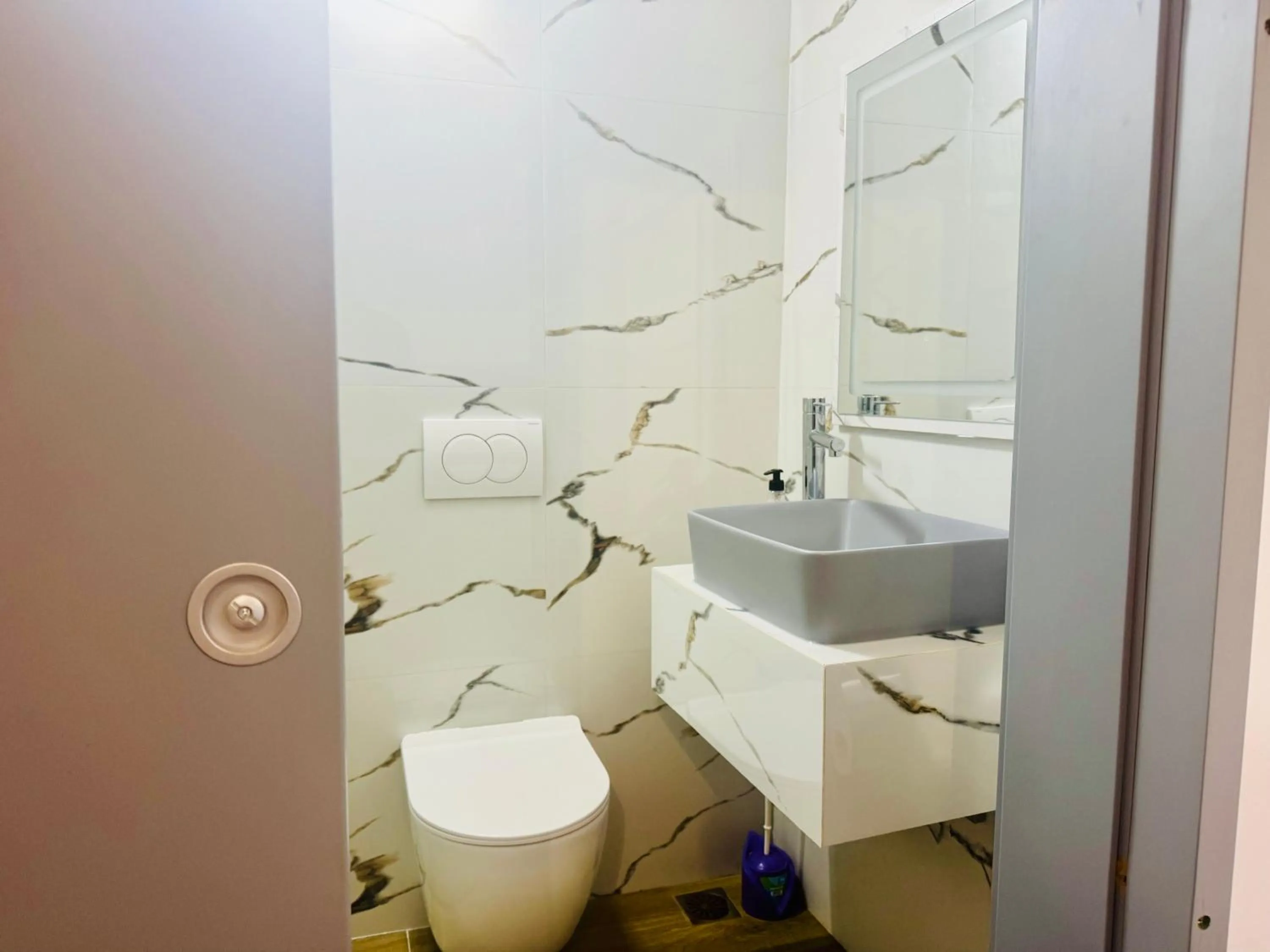 Shower in Petros rooms