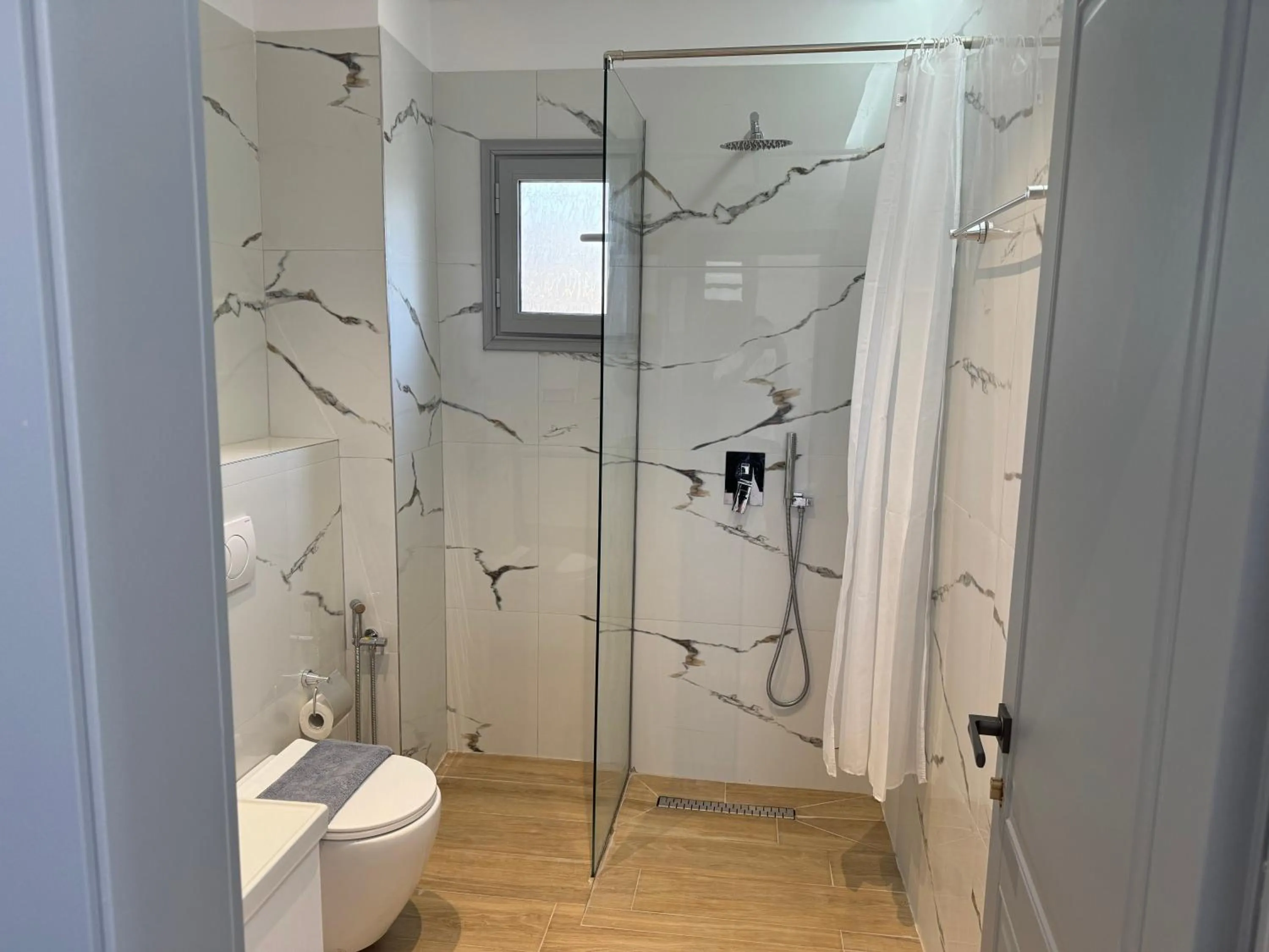 Shower in Petros rooms