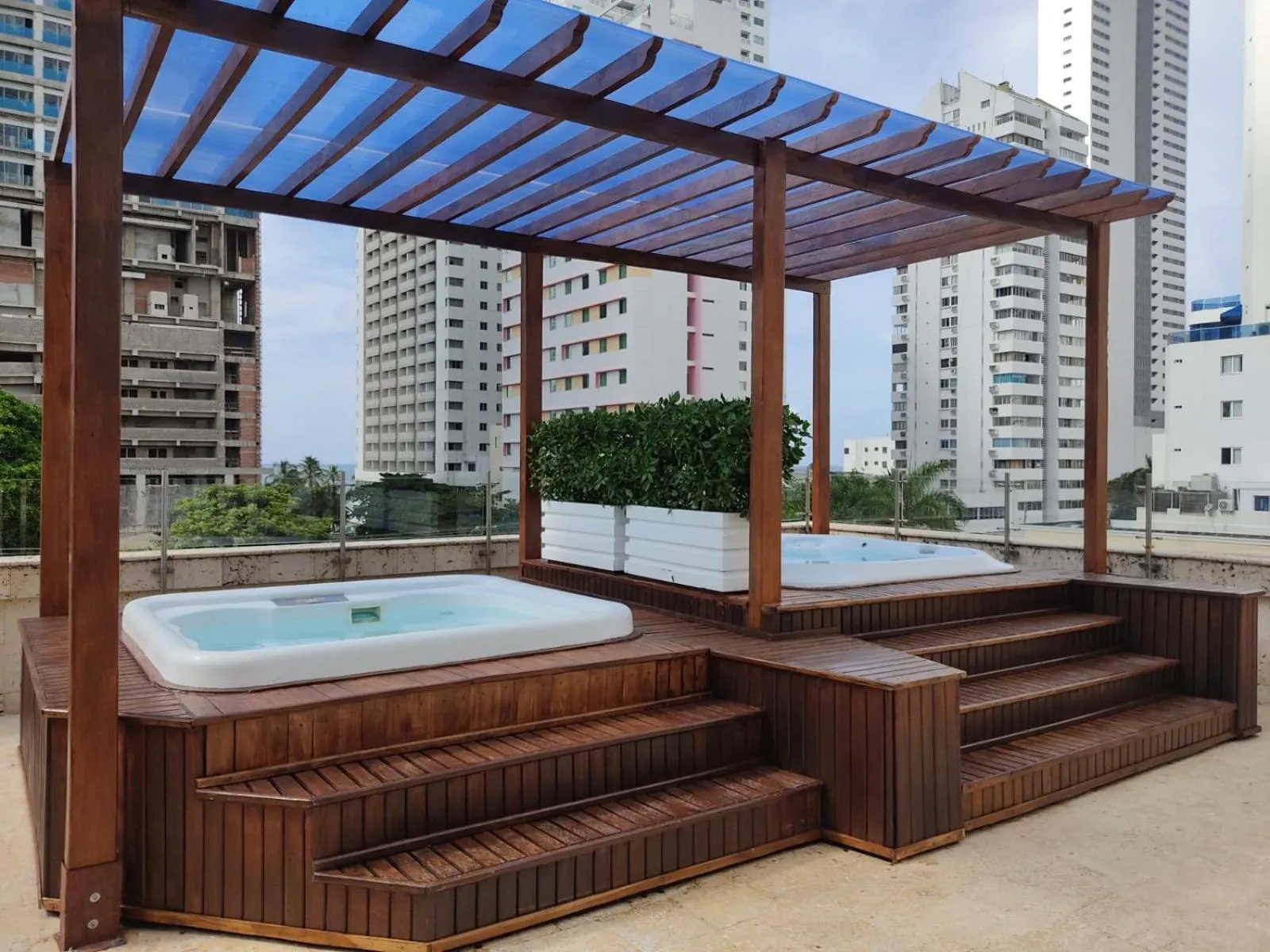 Swimming pool in GIO hotel Tama Cartagena