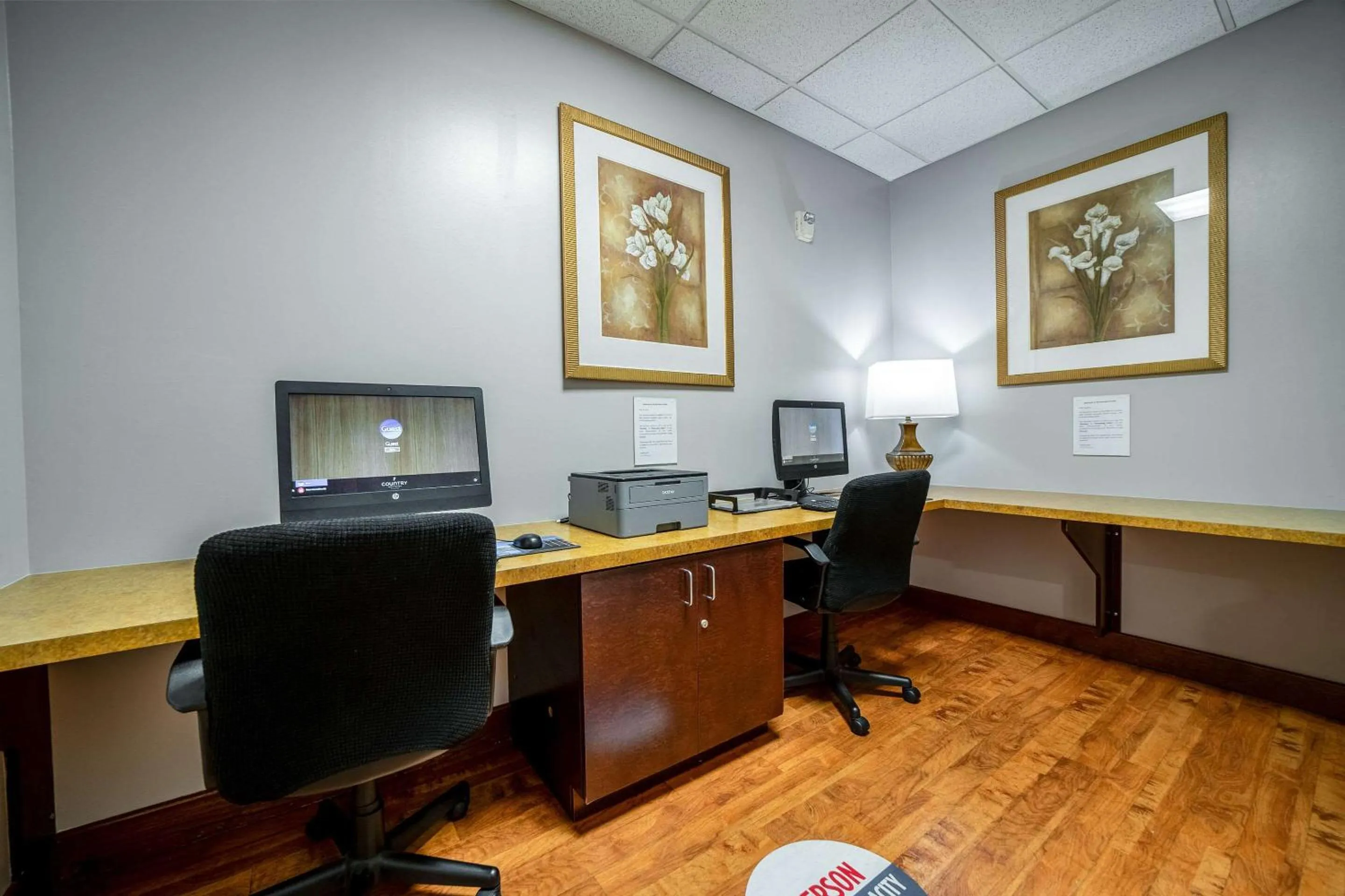 Business facilities in Country Inn & Suites by Radisson, Ontario at Ontario Mills, CA