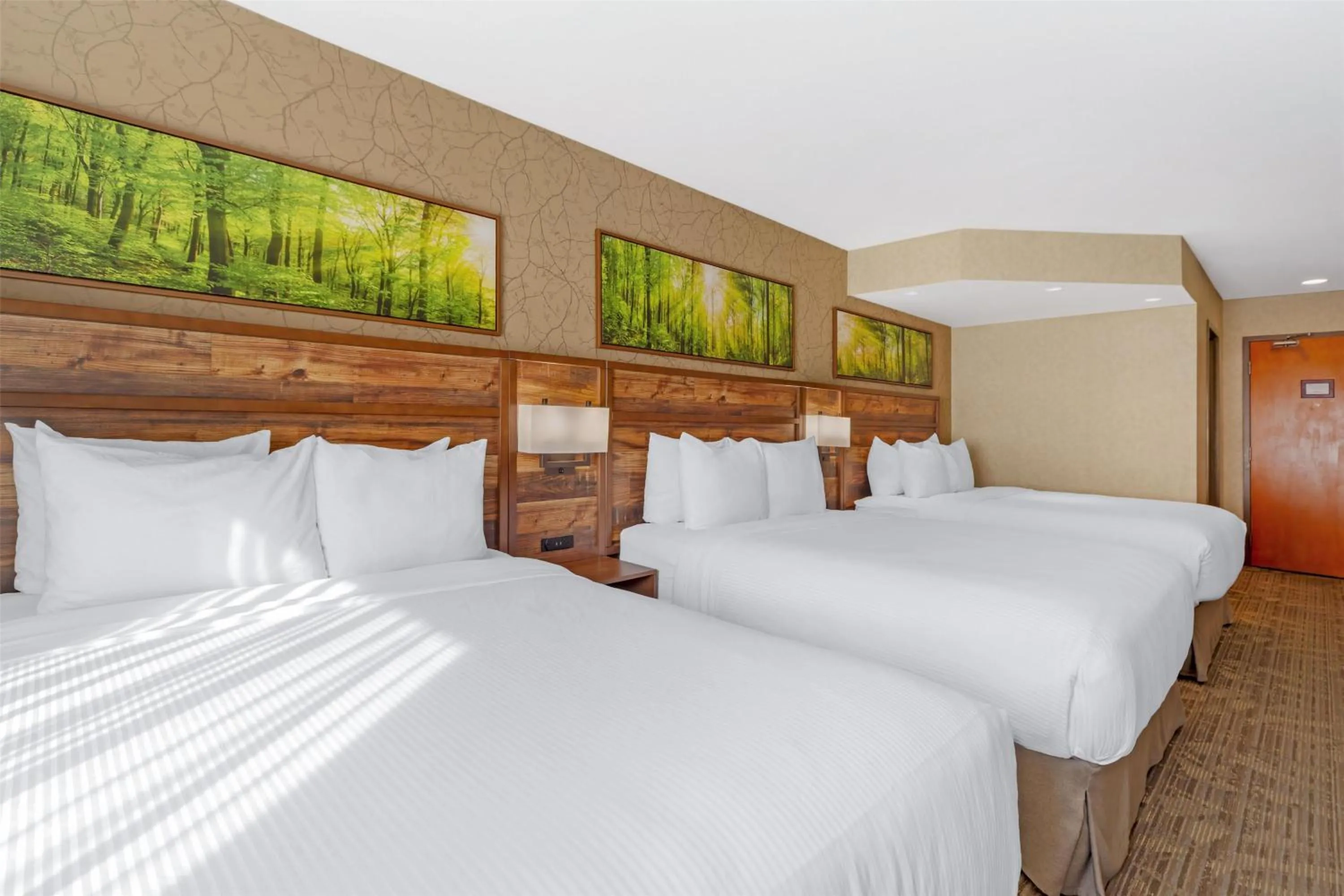 Bedroom, Bed in Best Western Plus Valemount Inn & Suites