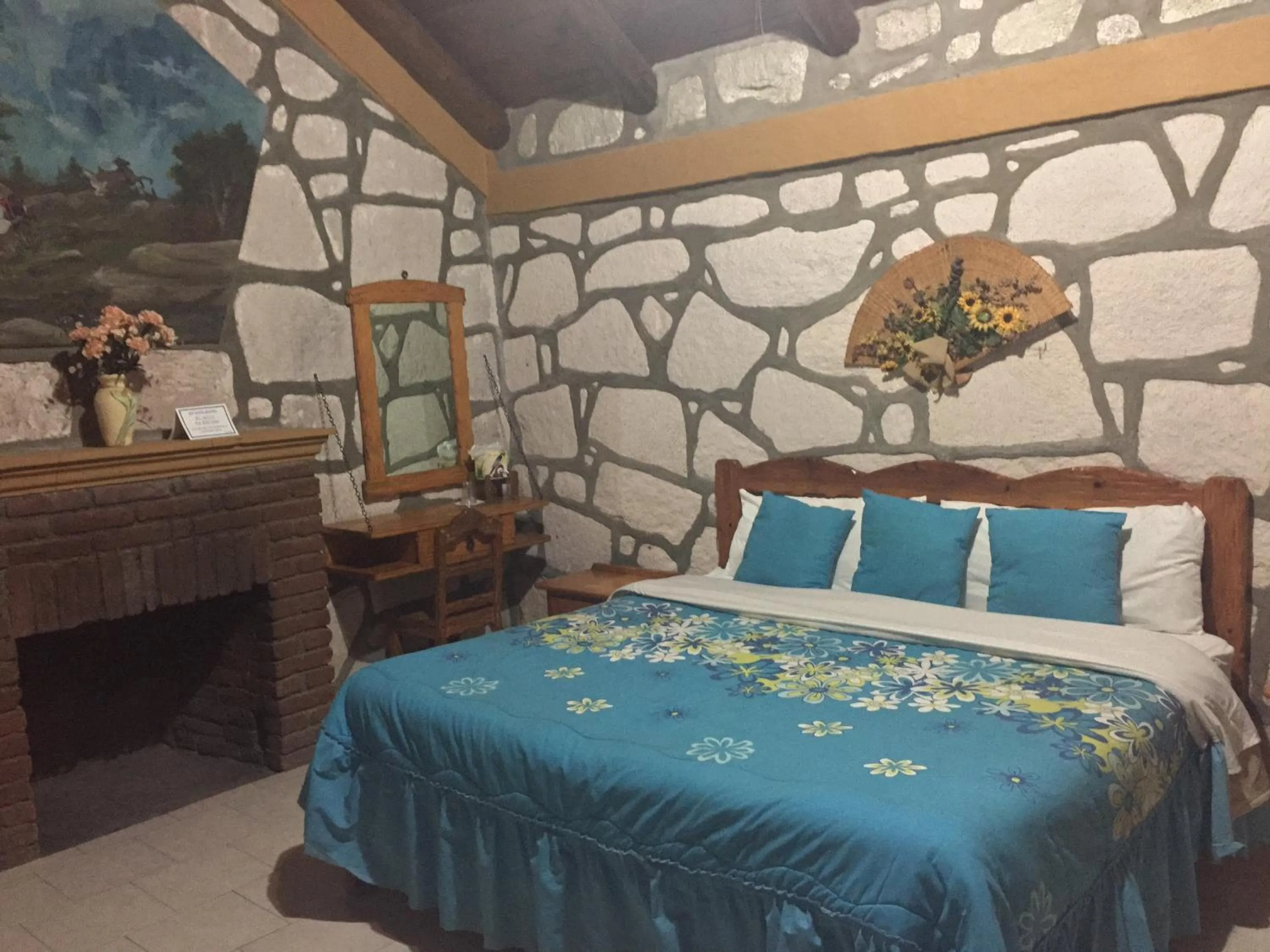 Photo of the whole room, Bed in Hotel Mansion Tarahumara