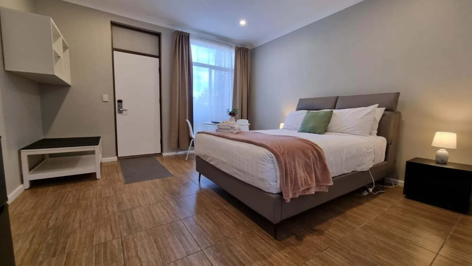 Bed in Waterview Gosford Motor Inn