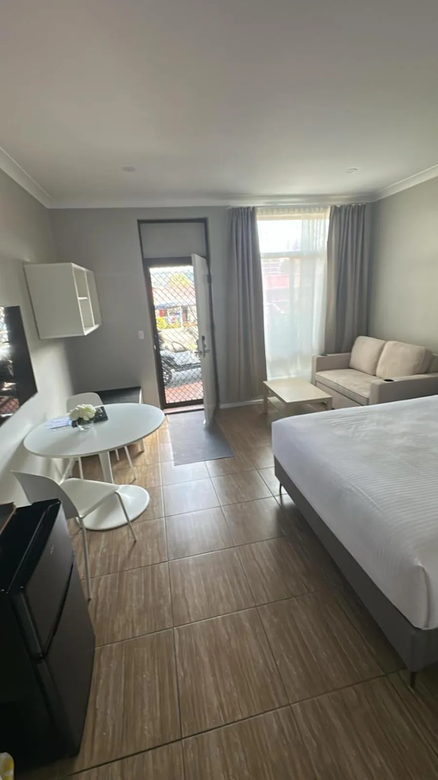 Photo of the whole room, Bed in Waterview Gosford Motor Inn