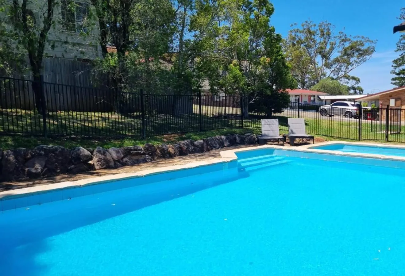 Swimming pool in Waterview Gosford Motor Inn