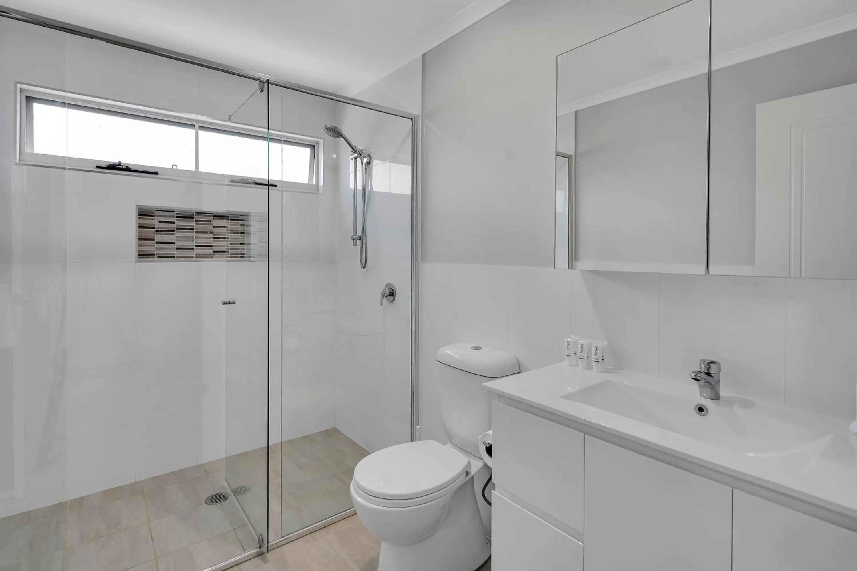 Bathroom in Ingenia Holidays Middle Rock