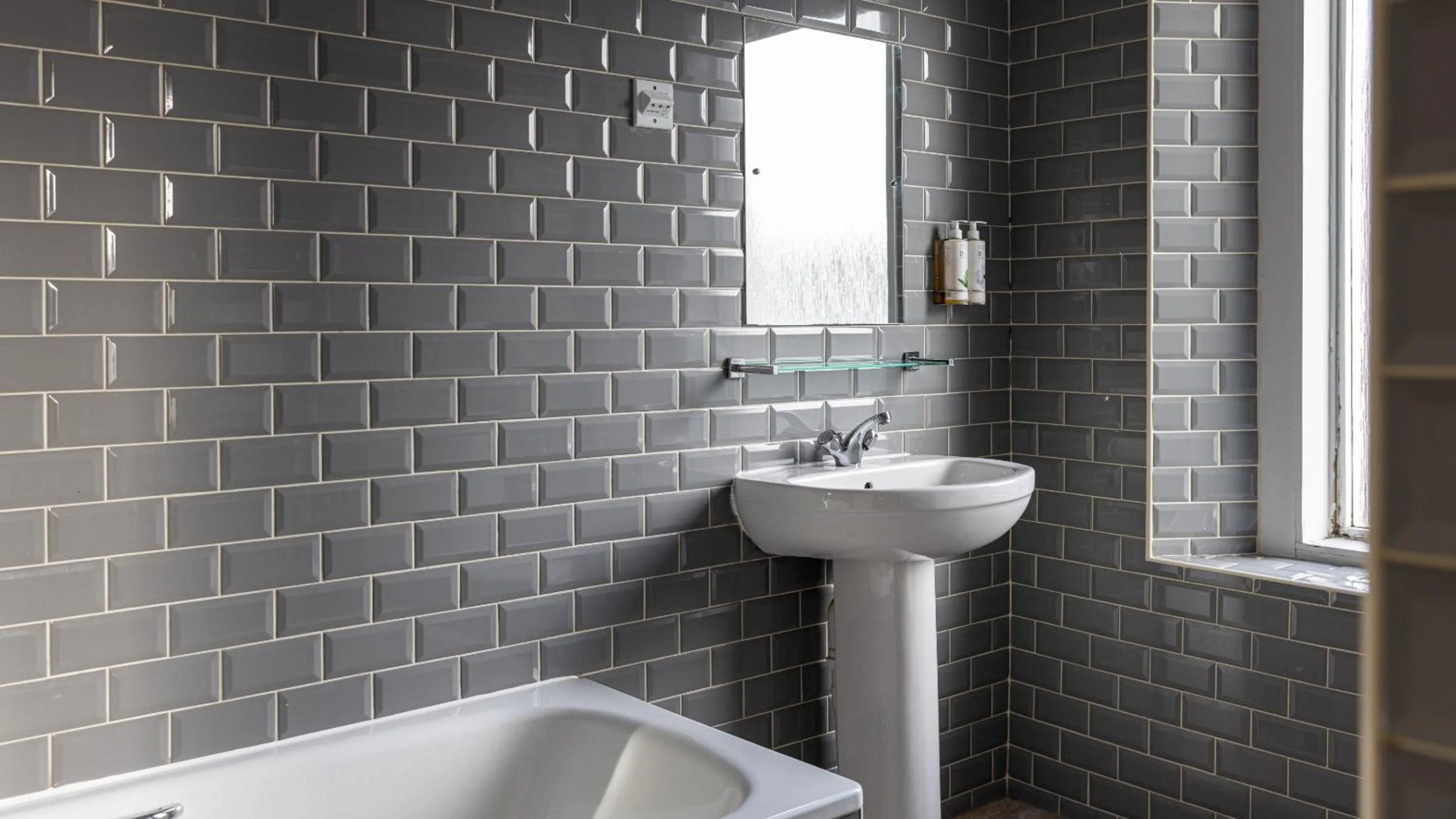 Bathroom in Burrator Inn