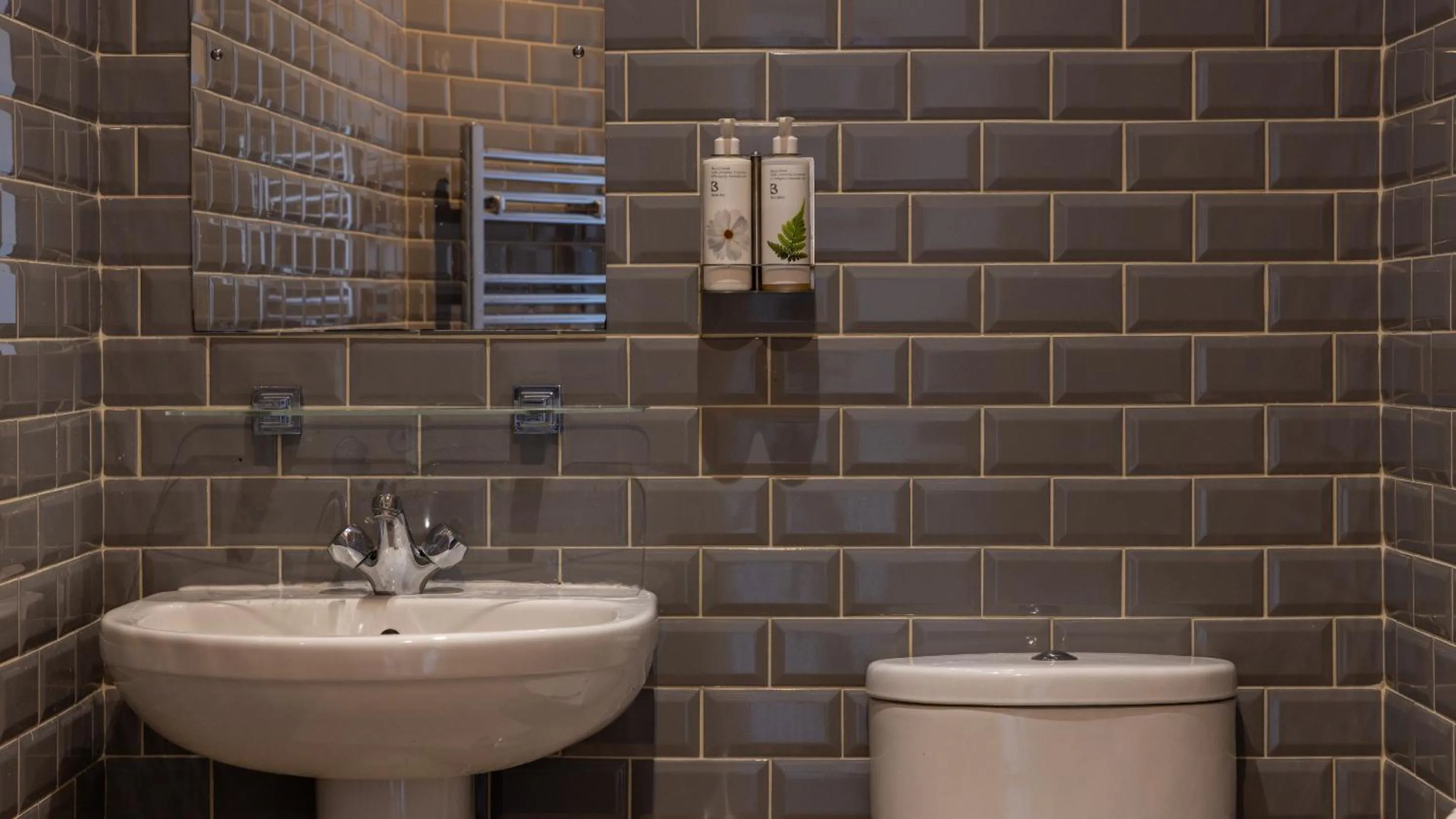 Bathroom in Burrator Inn