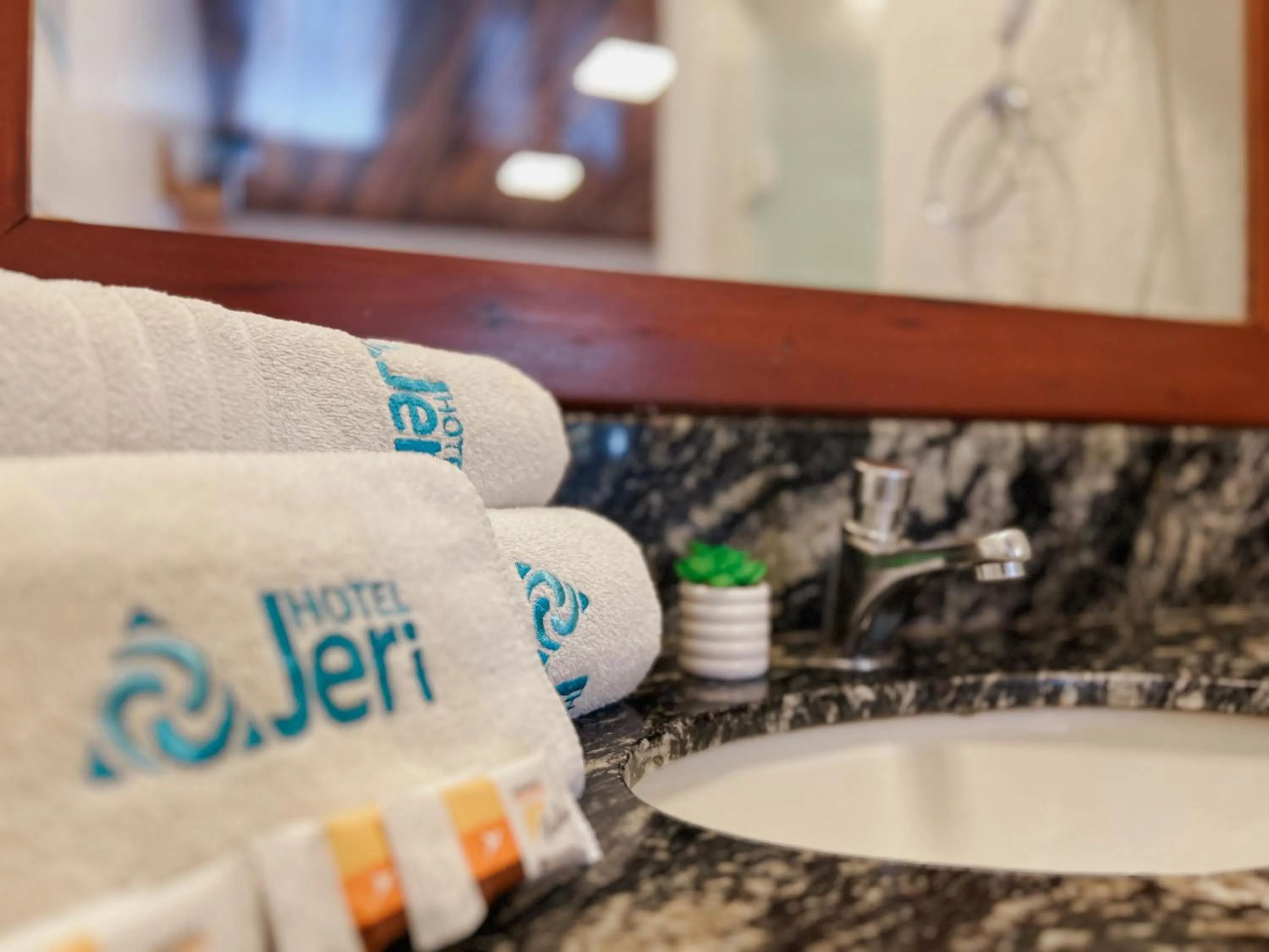 towels in Jeri Hotel Group