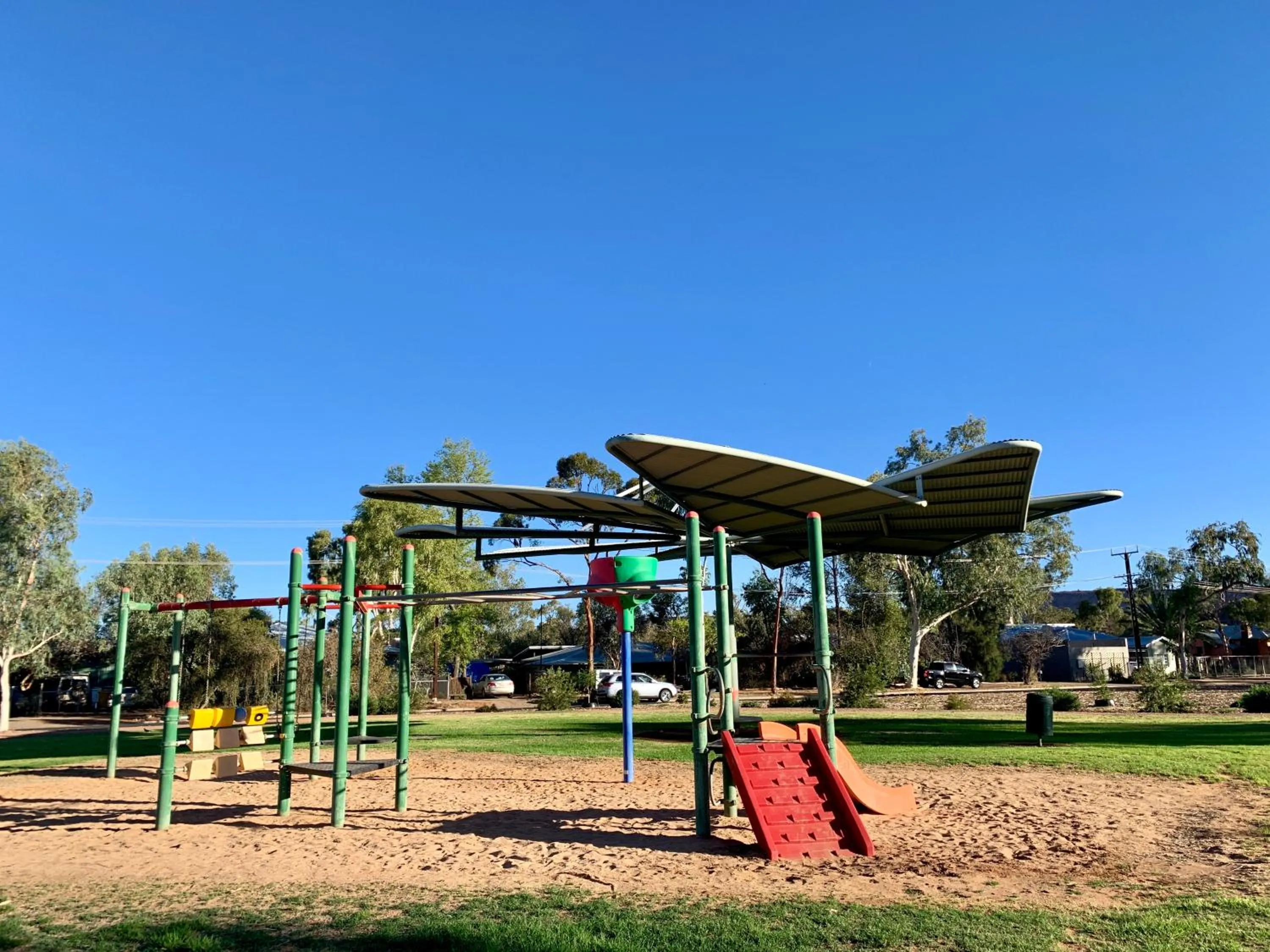 Neighbourhood in Alice Lodge