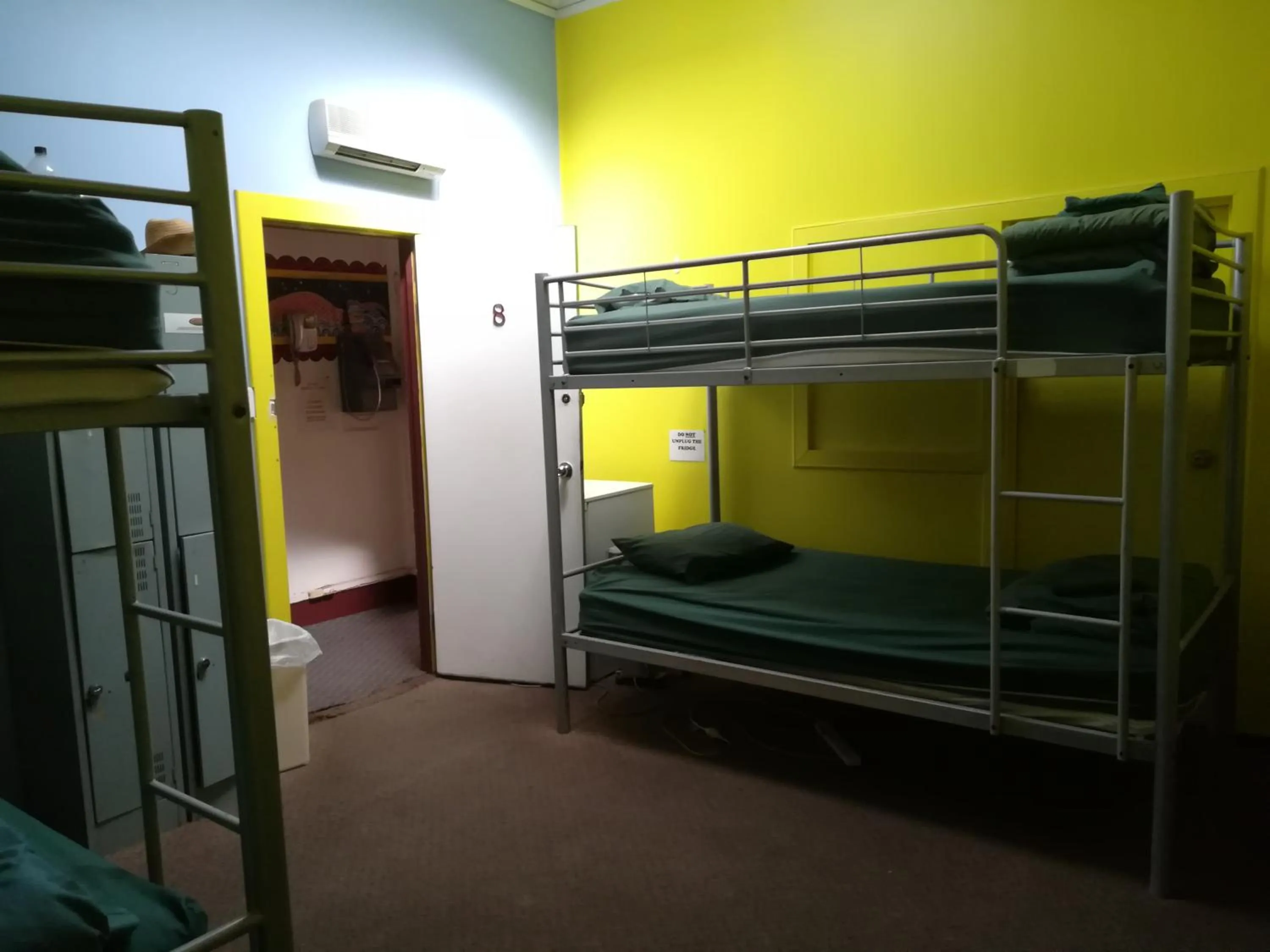 bunk bed, Bed in Alice Lodge