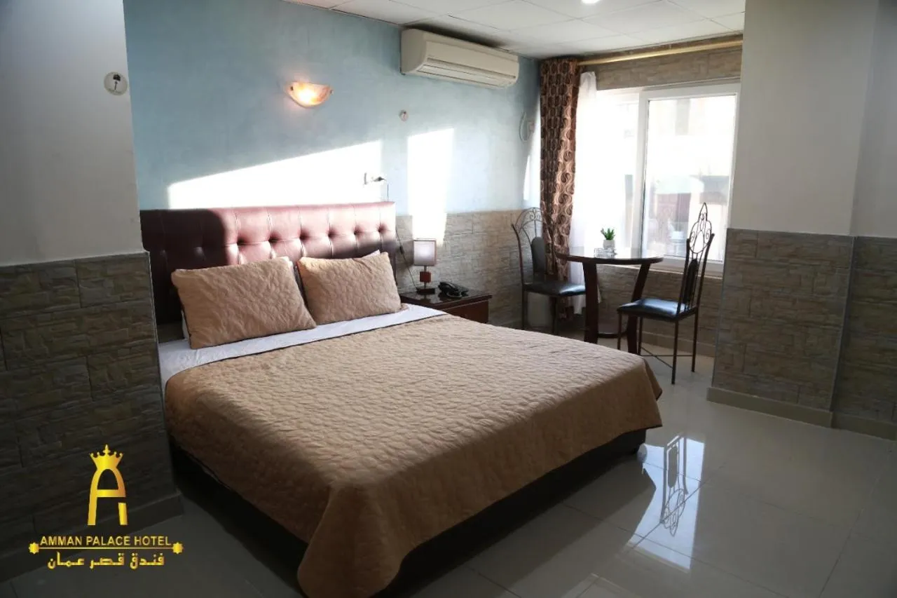 Bedroom, Bed in Amman Palace Hotel