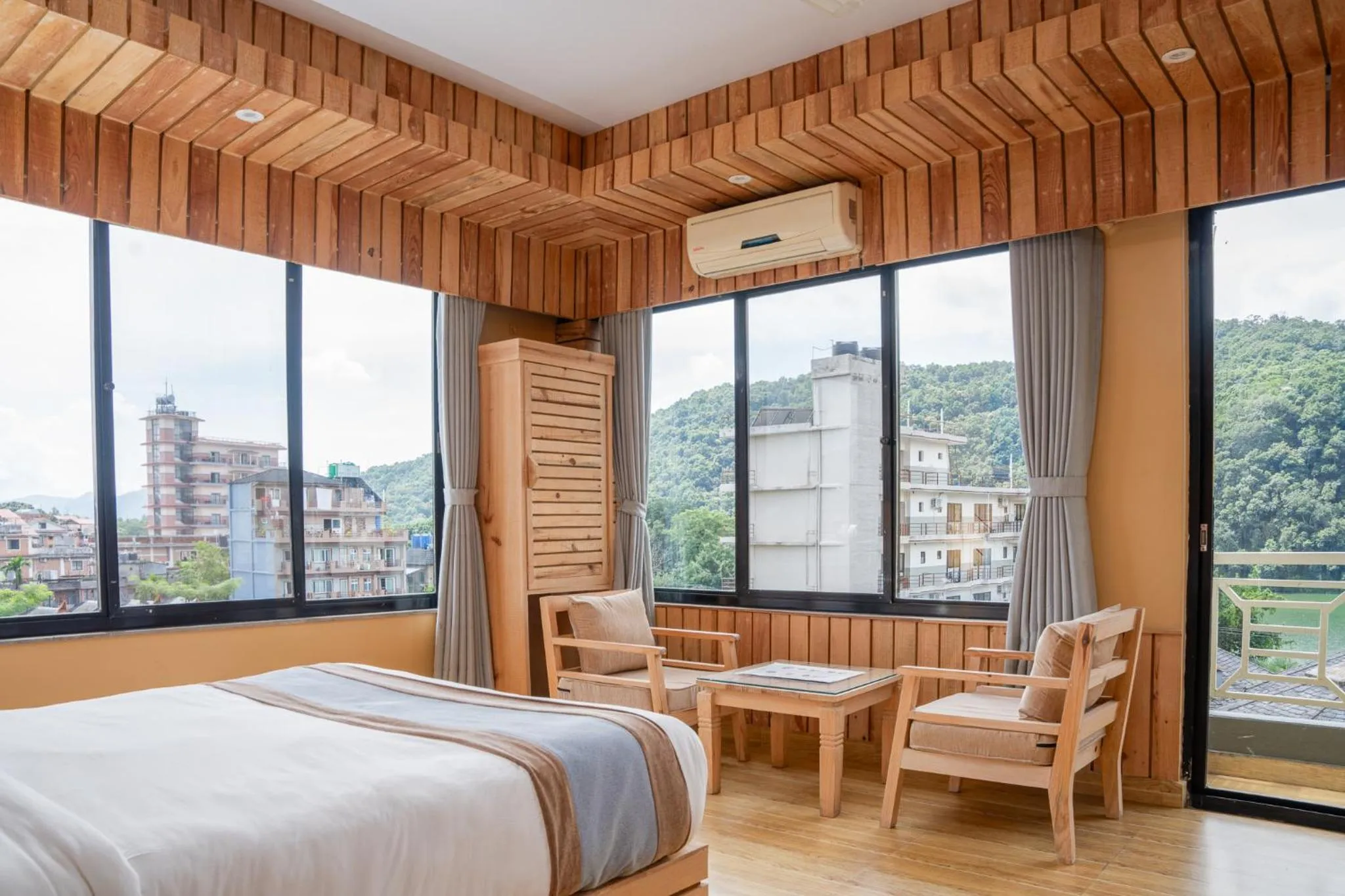 Bedroom, Bed in Trekkers Inn Boutique Hotel Pokhara