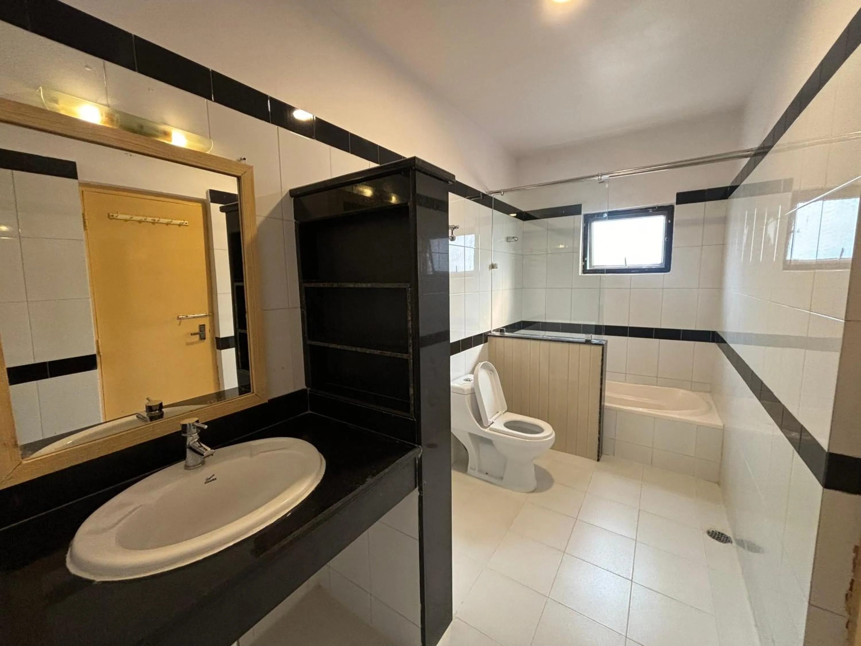 Bathroom in Trekkers Inn Boutique Hotel Pokhara