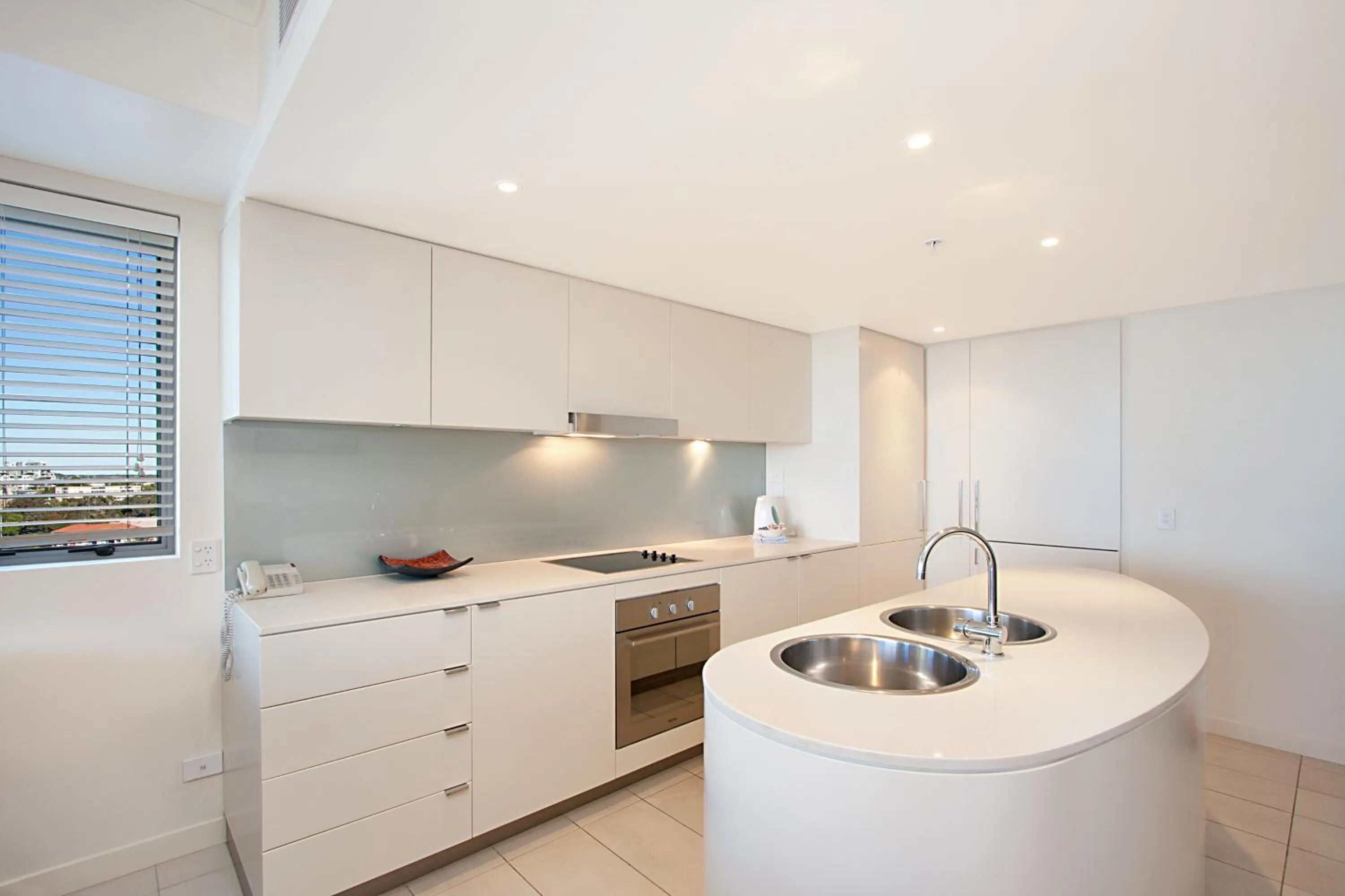 Kitchen or kitchenette in Blue C Coolangatta