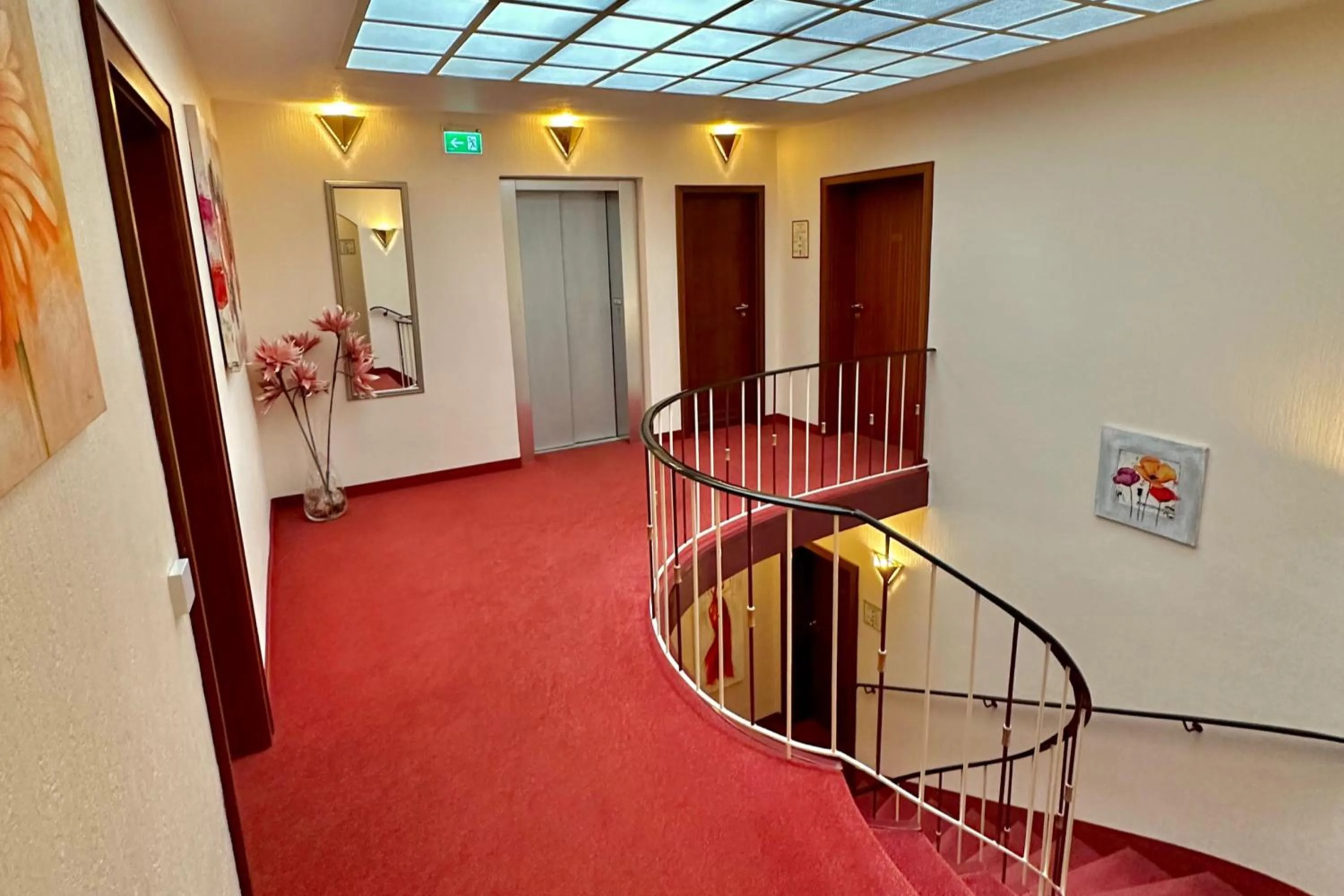 Property building in Hotel Imperial