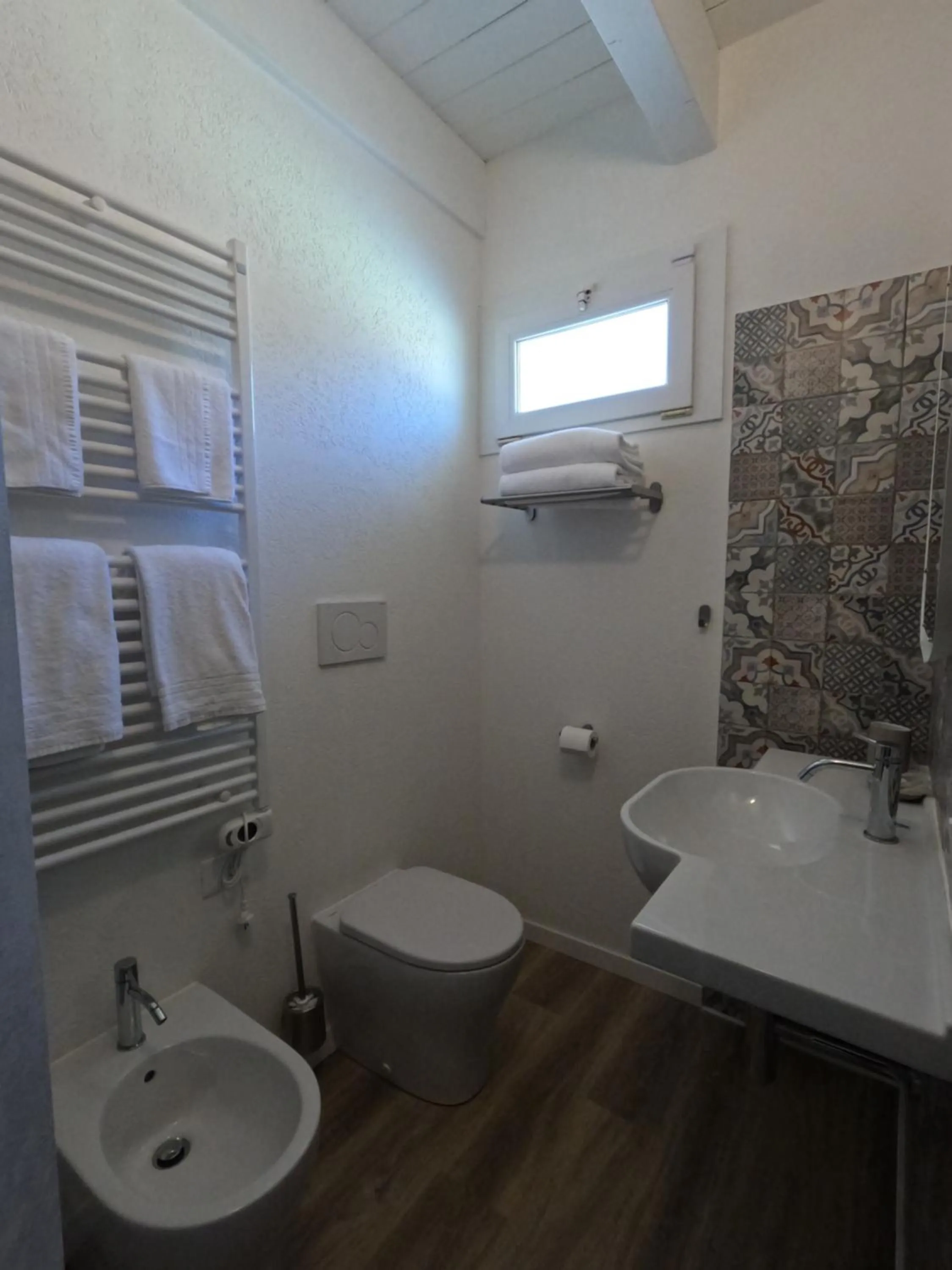 Toilet in Hotel Week End