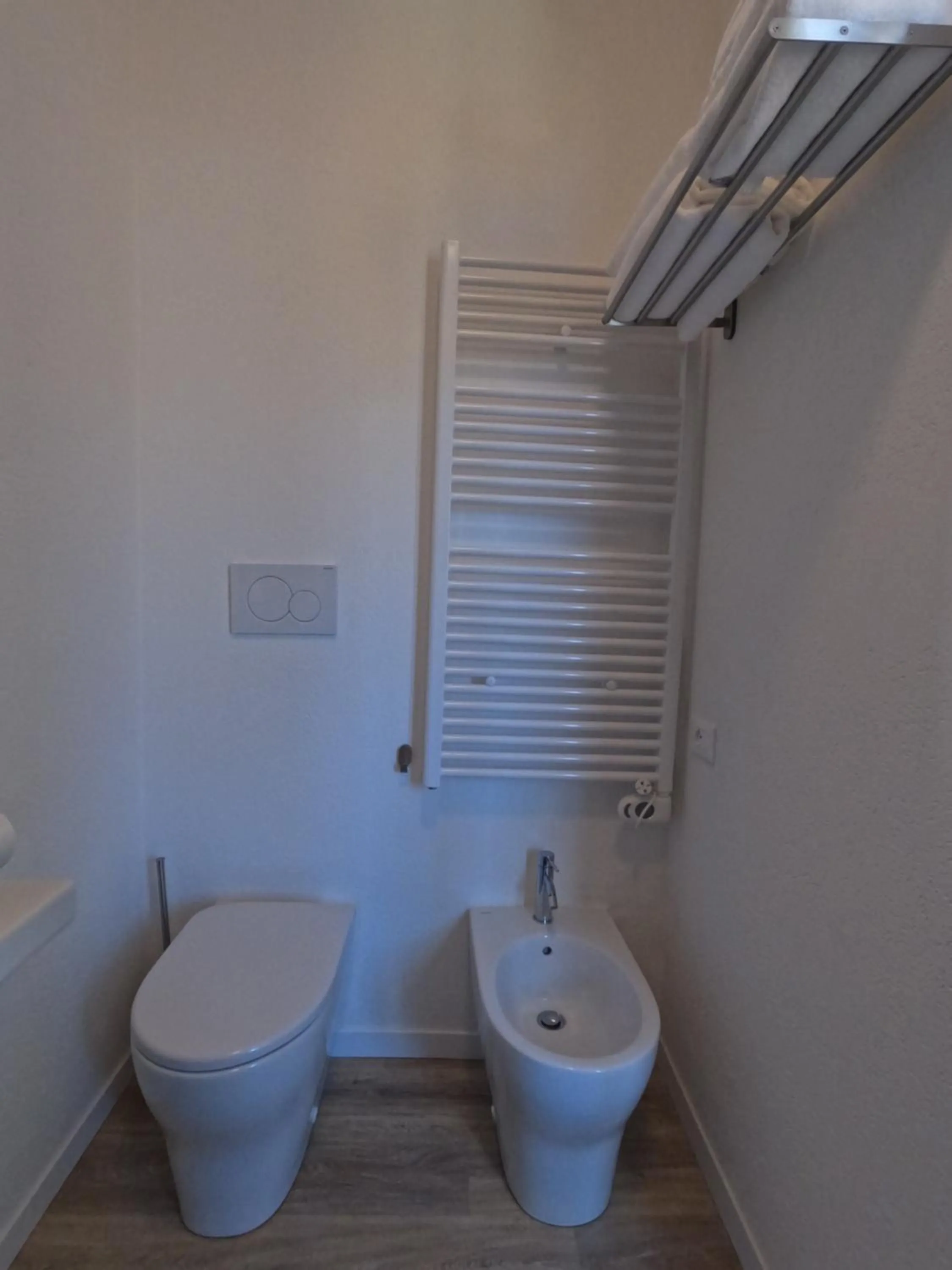 Bathroom in Hotel Week End