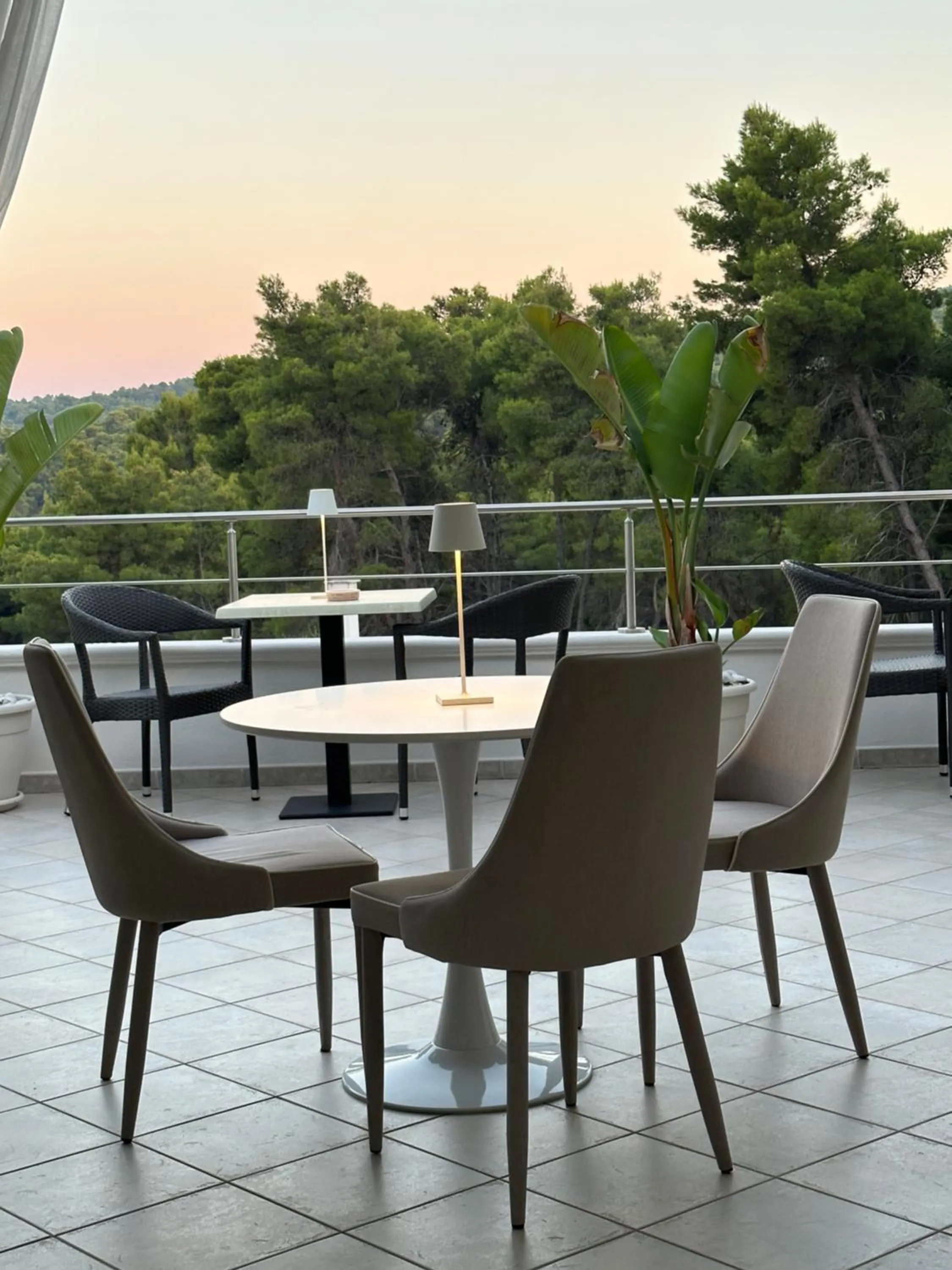 Dining area in Petra Maris B&B
